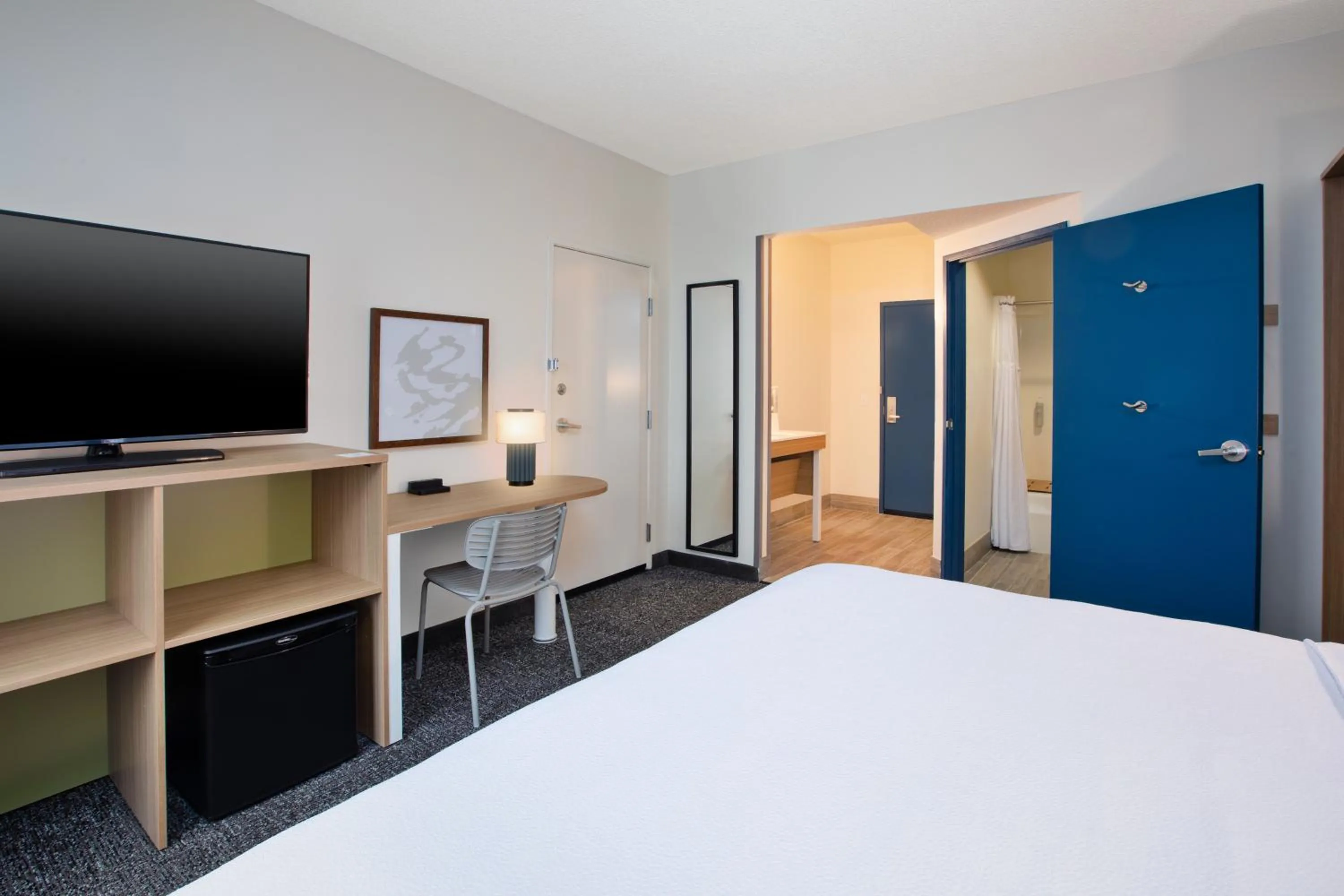 air conditioner, Bed in Spark by Hilton Walker Grand Rapids North