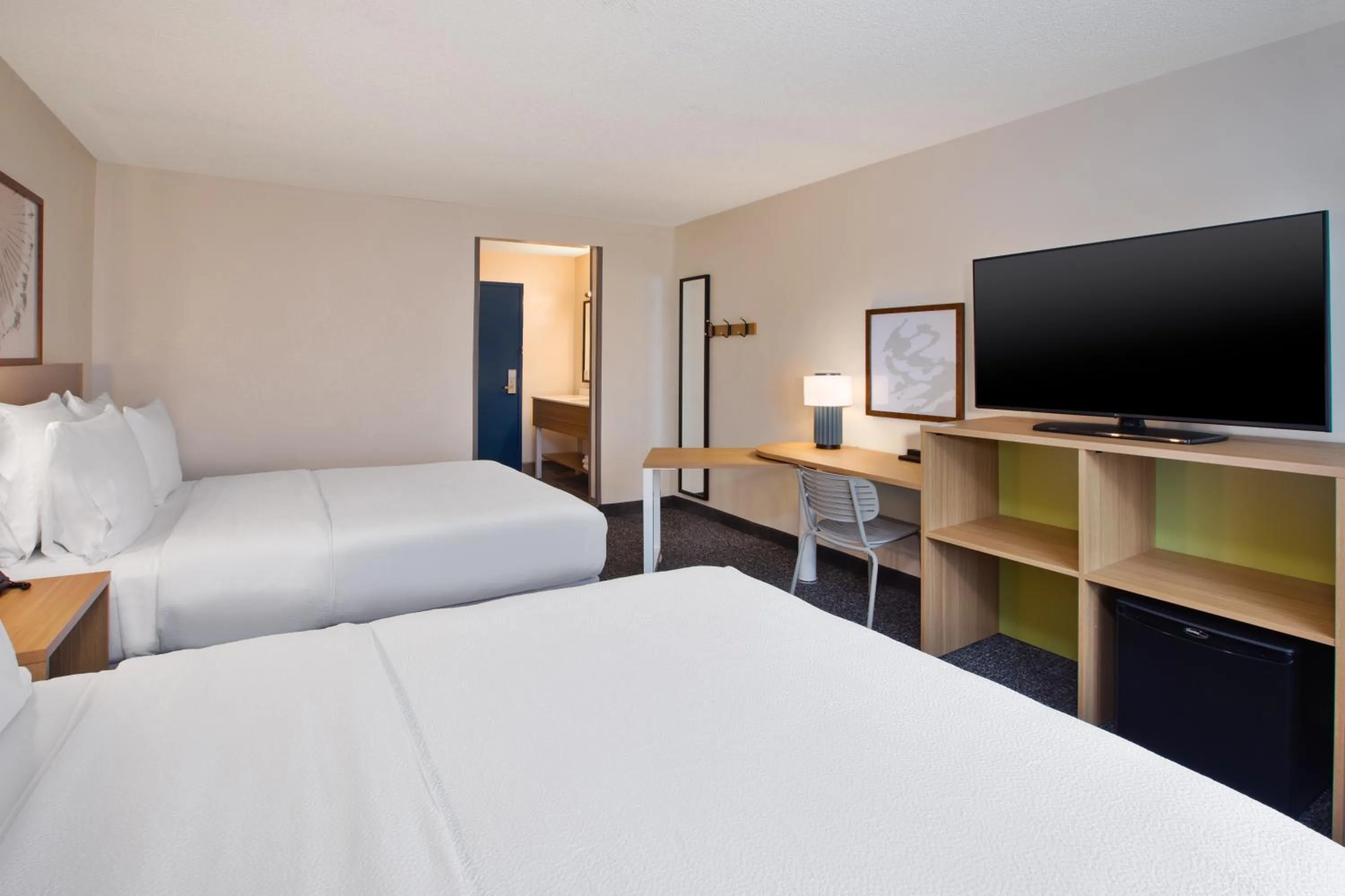 air conditioner, Bed in Spark by Hilton Walker Grand Rapids North