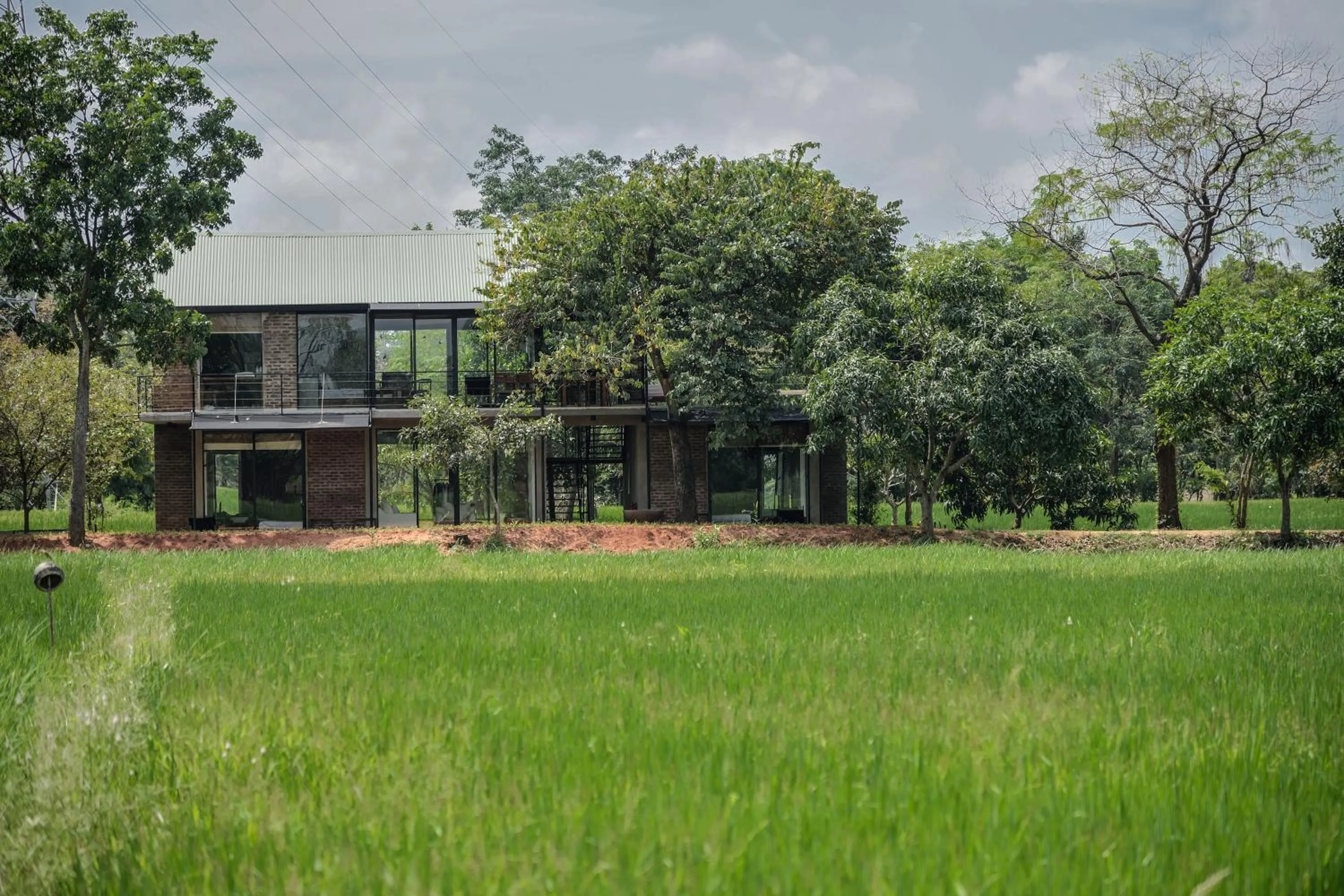 Day in Kalundewa Retreat