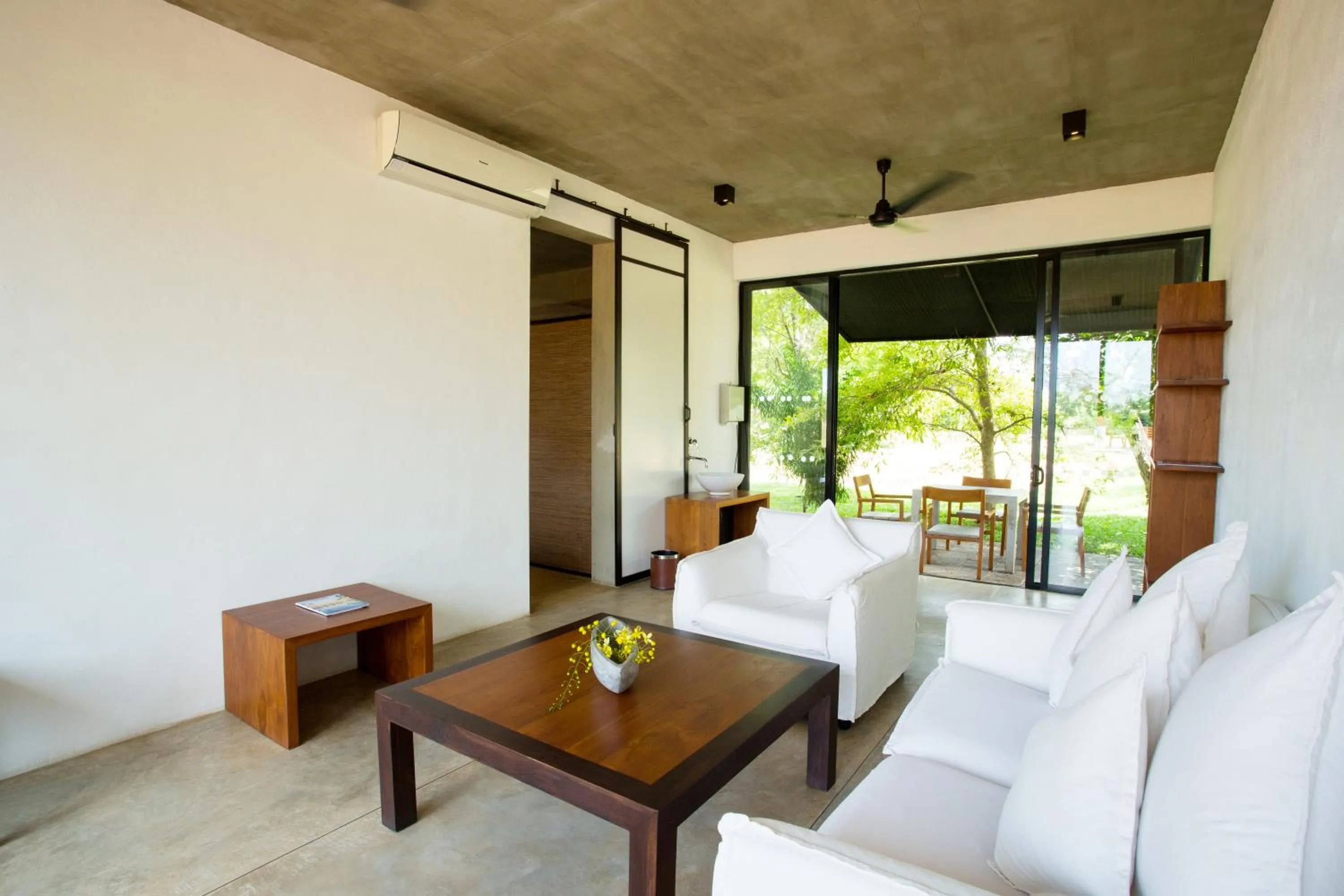Living room in Kalundewa Retreat
