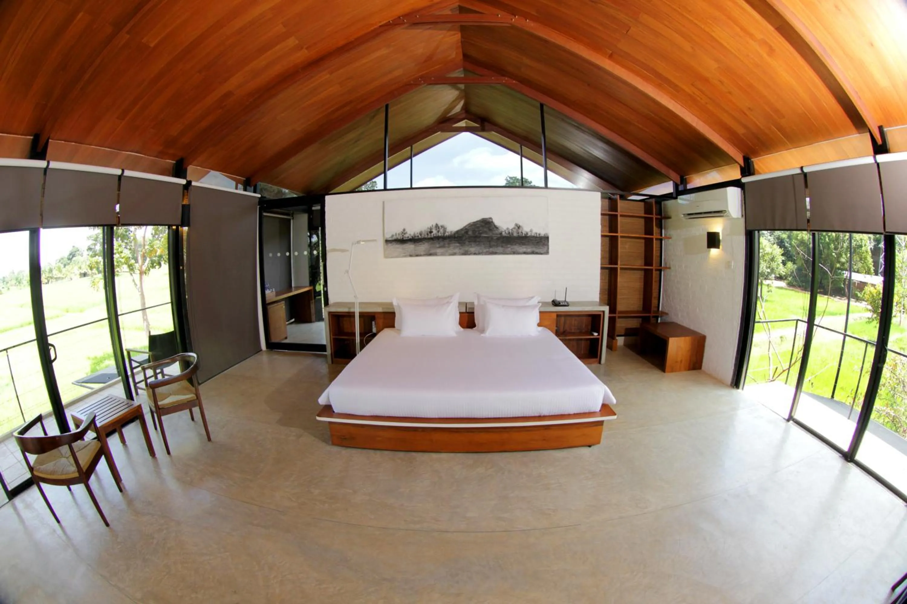 Day, Bed in Kalundewa Retreat