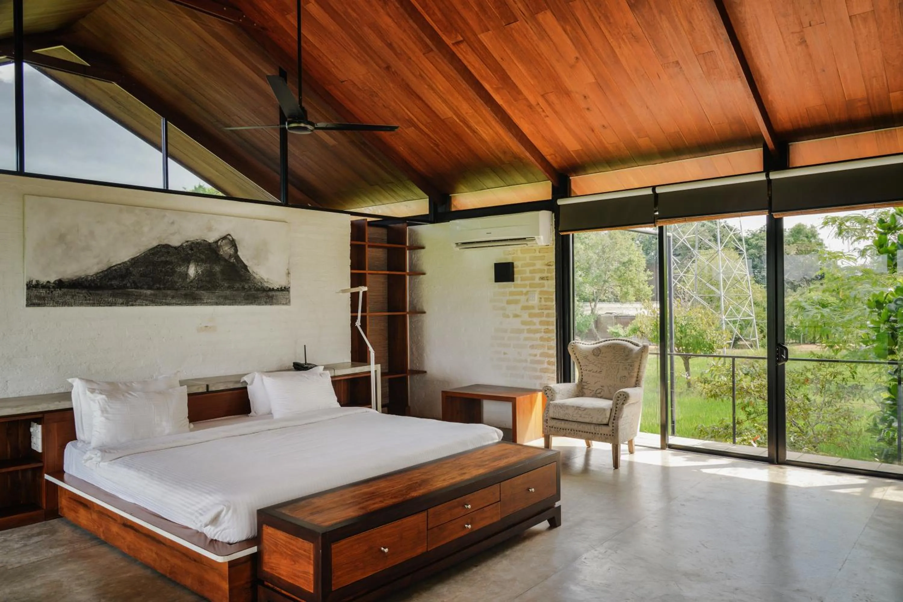 Day, Bed in Kalundewa Retreat