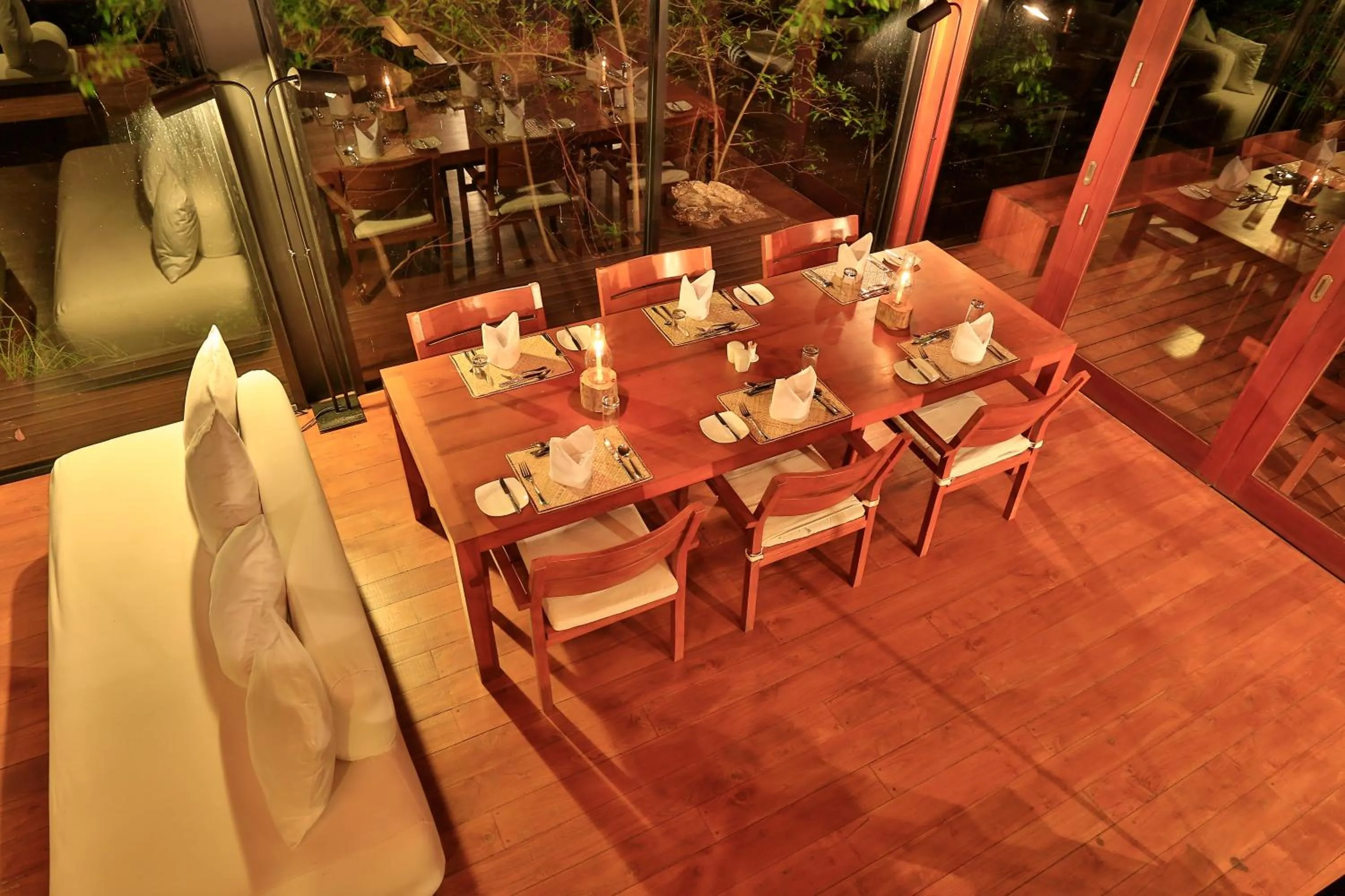 Dining area in Kalundewa Retreat