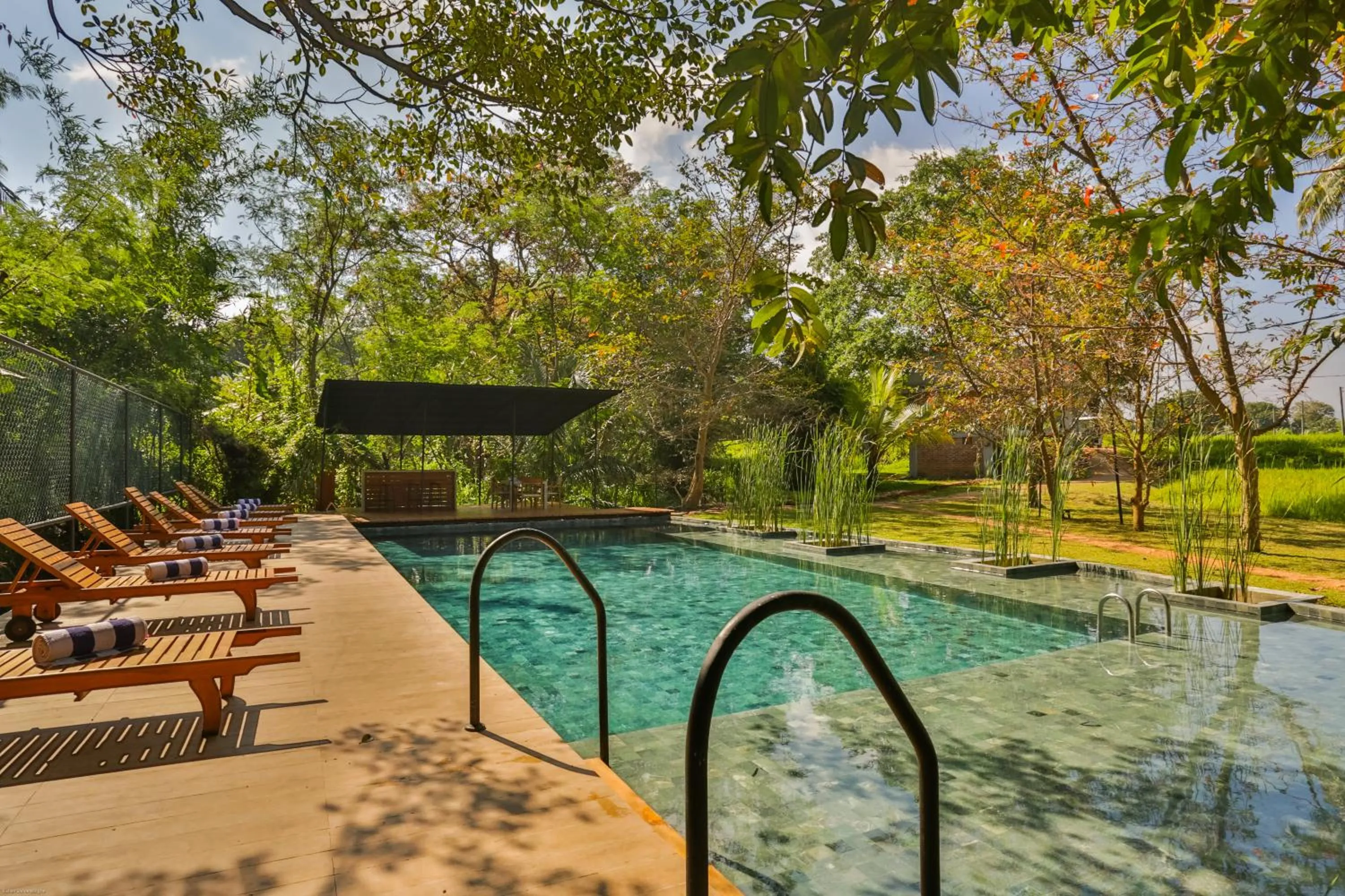 Swimming pool in Kalundewa Retreat