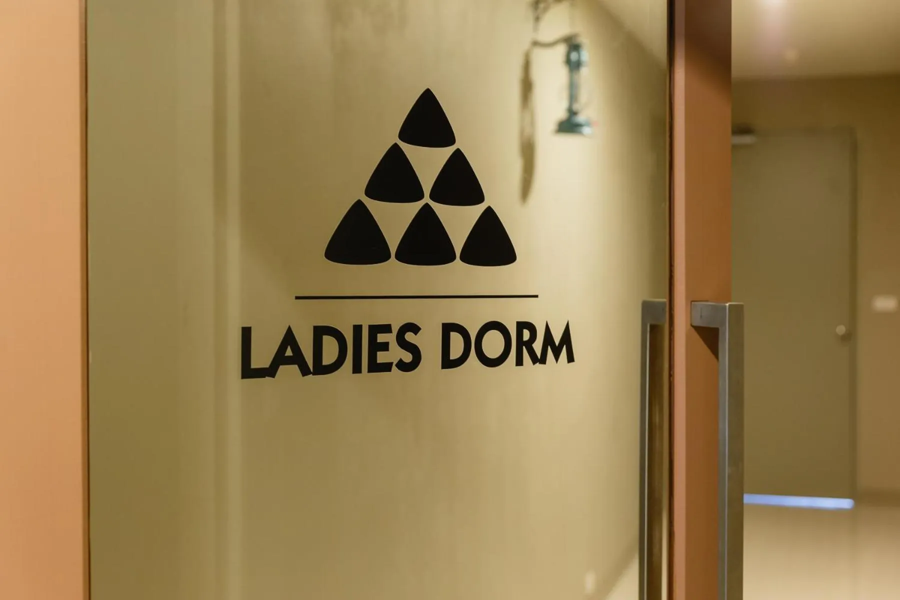 Property logo or sign in Siamaze Hostel