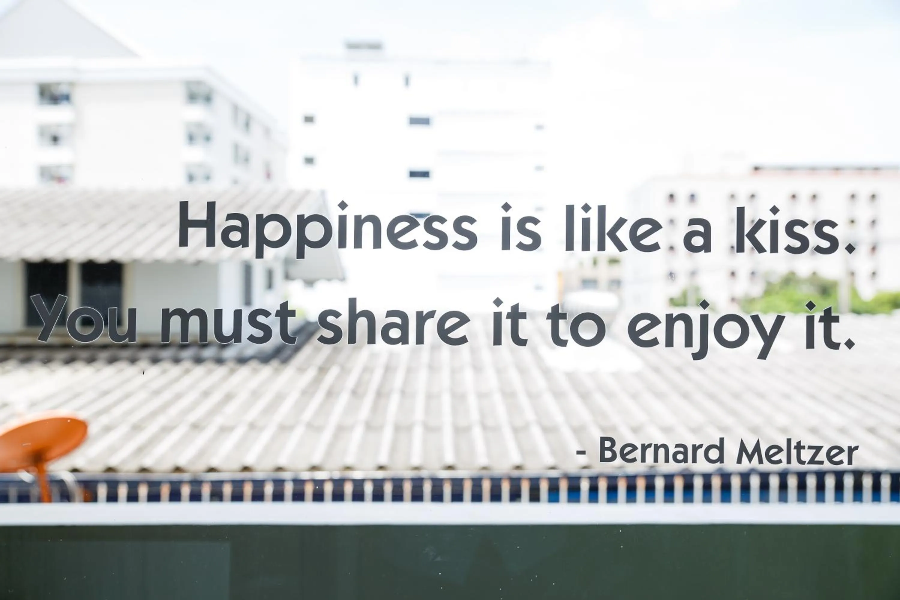 Text overlay in Siamaze Hostel