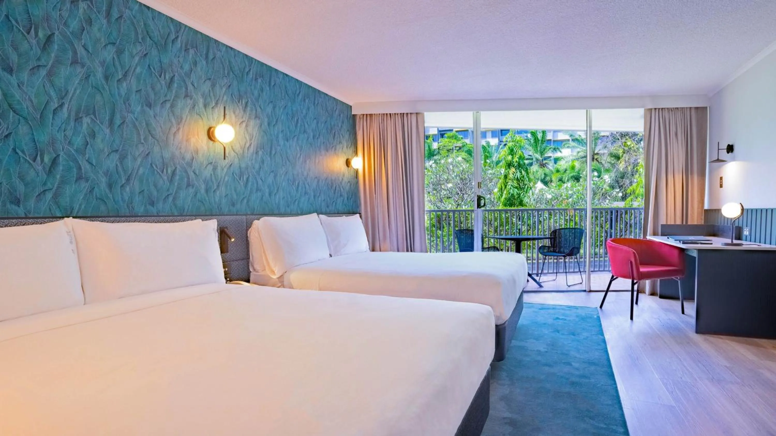 Photo of the whole room, Bed in Holiday Inn & Suites Port Moresby by IHG
