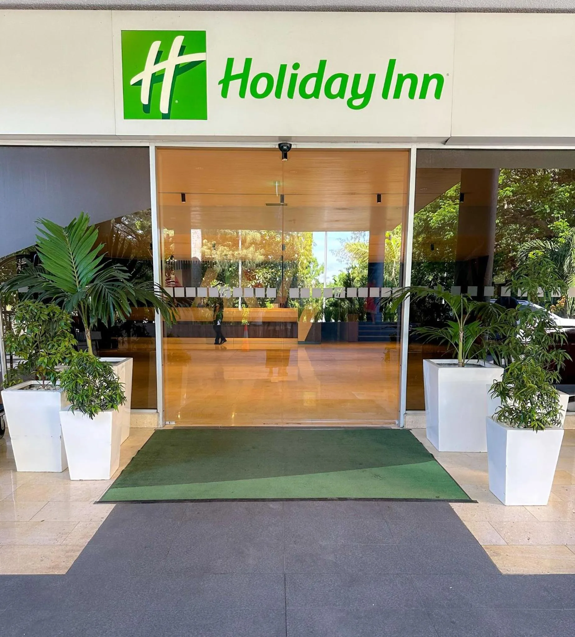 Property building in Holiday Inn & Suites Port Moresby by IHG