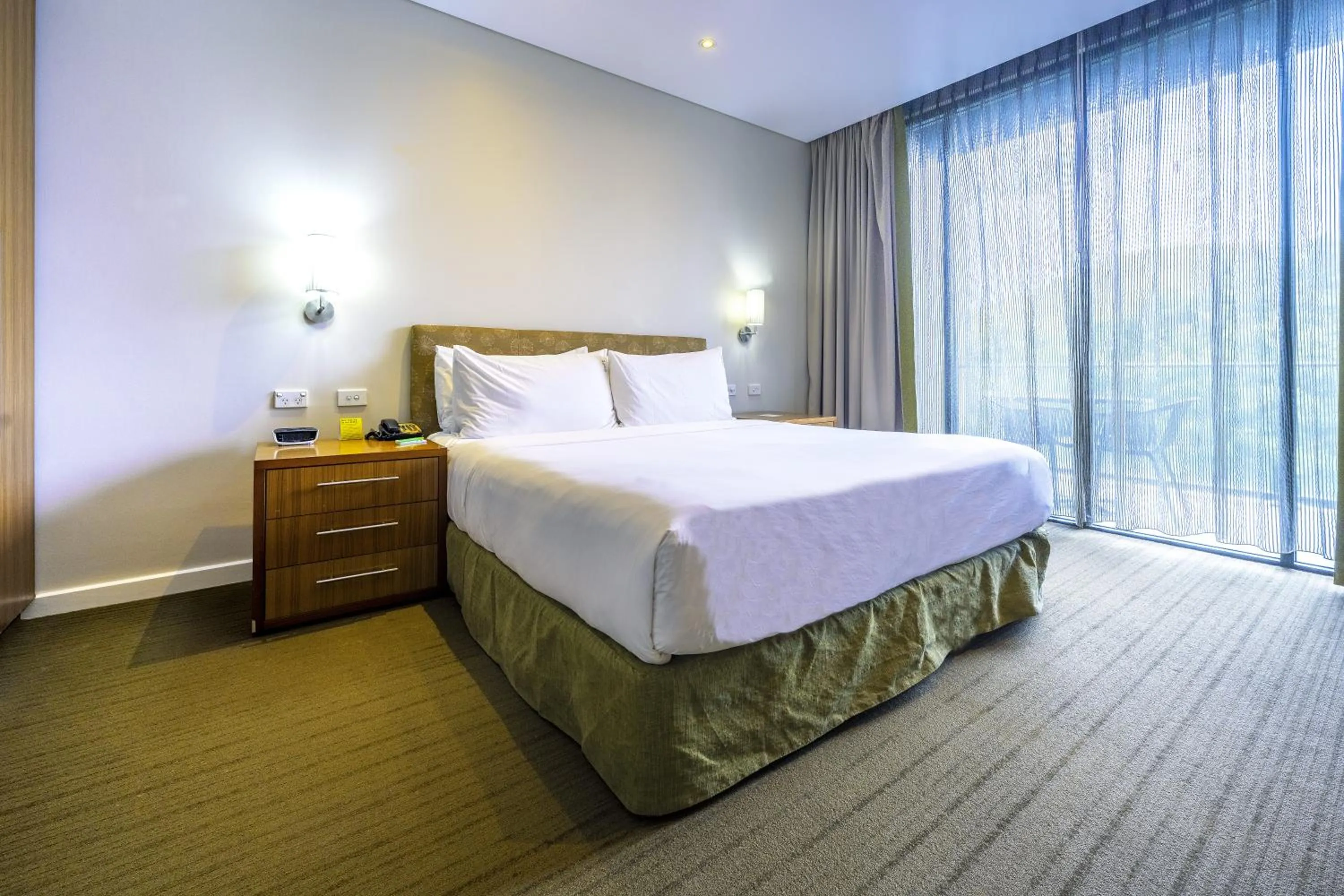 Bed in Holiday Inn & Suites Port Moresby by IHG