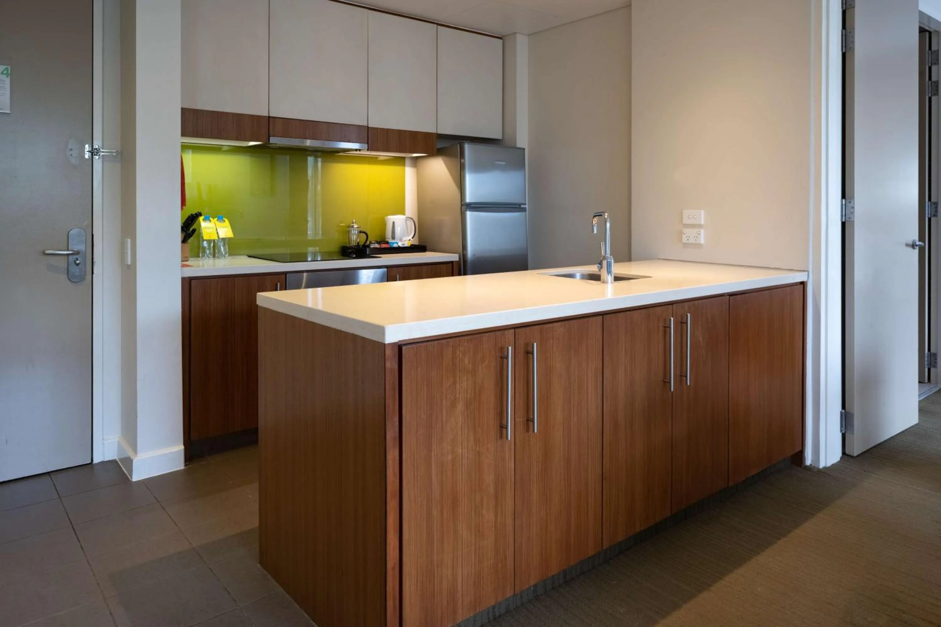 Kitchen or kitchenette in Holiday Inn & Suites Port Moresby by IHG