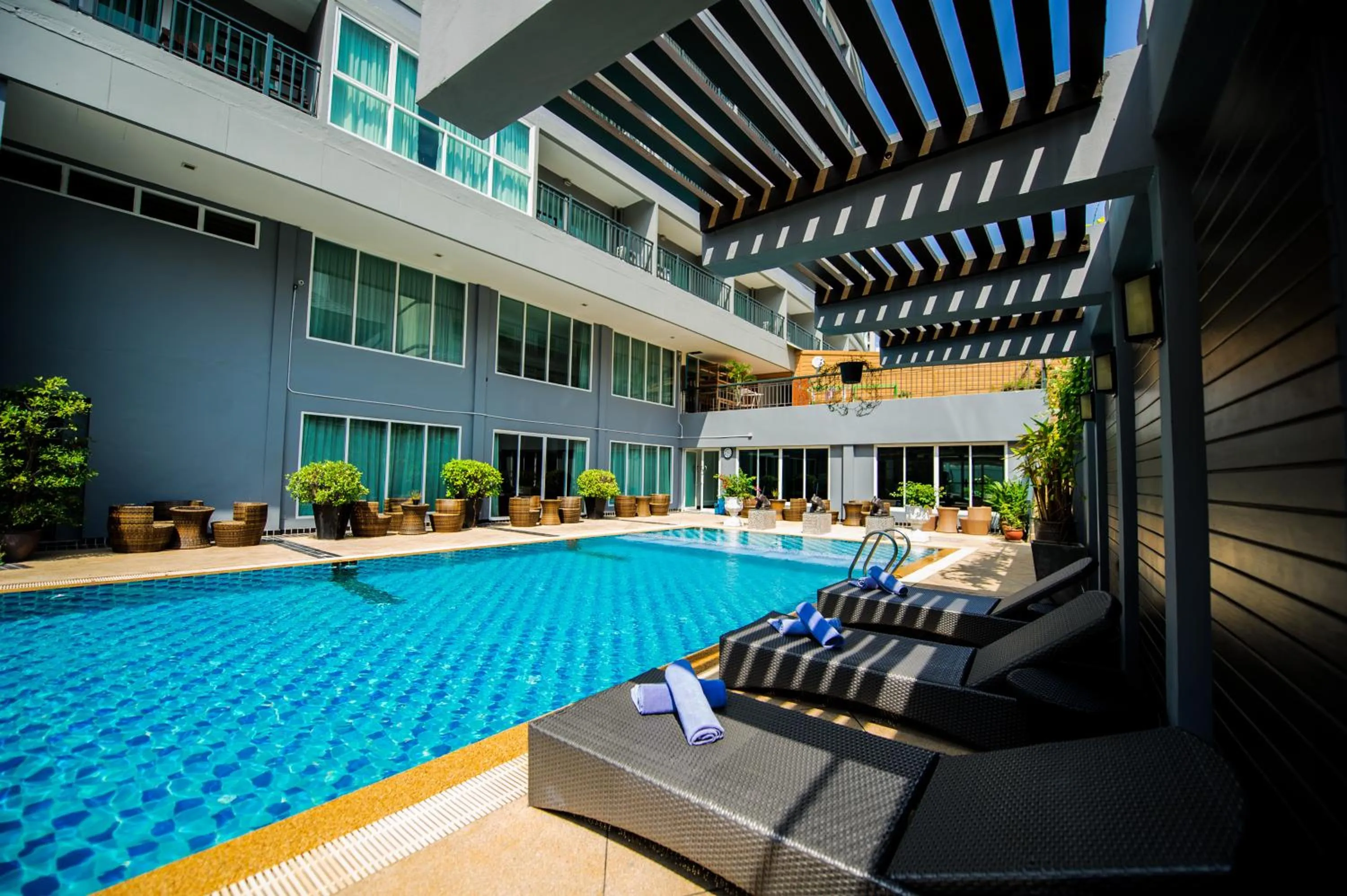 Swimming pool in Hotel Selection Pattaya