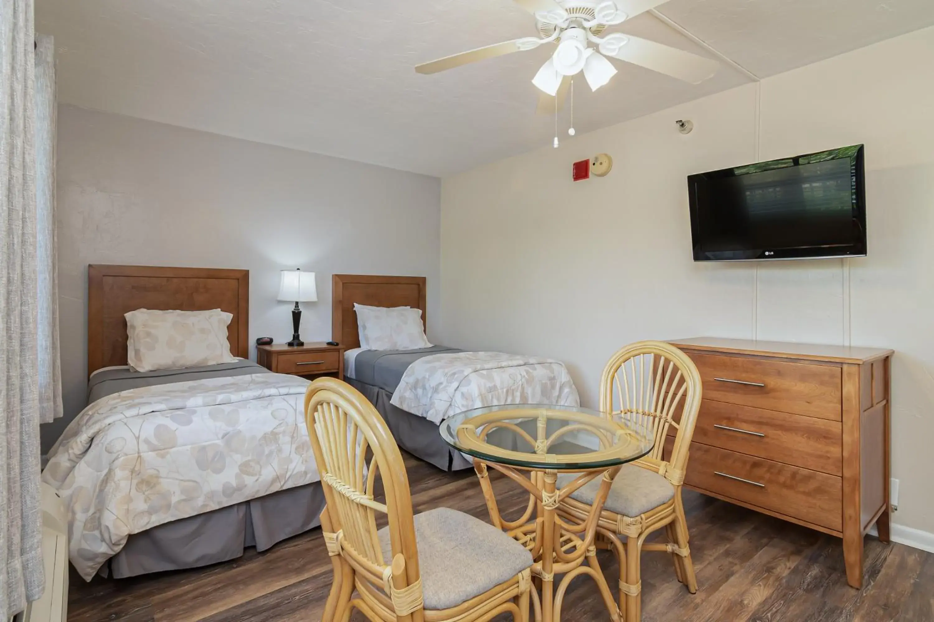 Two Twin Beds Room in The Fairways Inn of Naples Two Twin Beds Room in The Fairways Inn of Naples