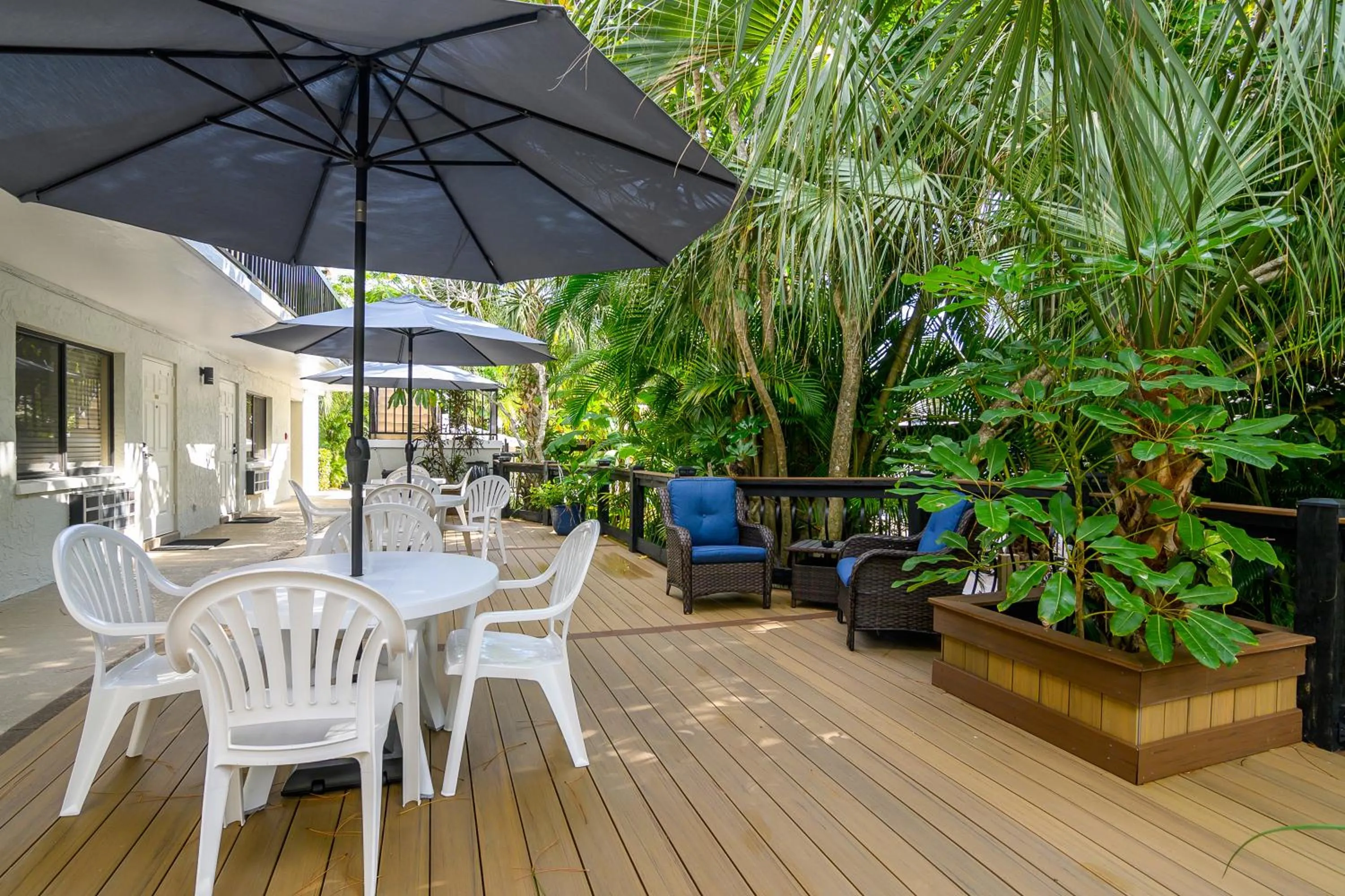 Patio in The Fairways Inn of Naples