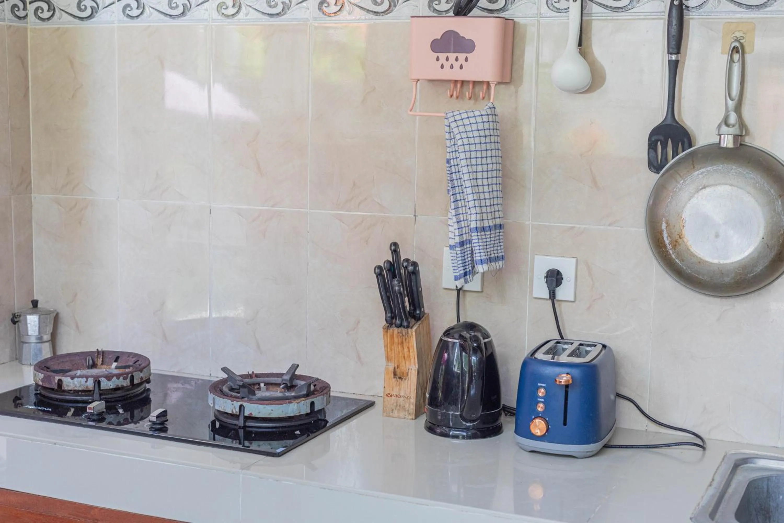 Kitchen or kitchenette in Prama Beach Canggu by The Loka