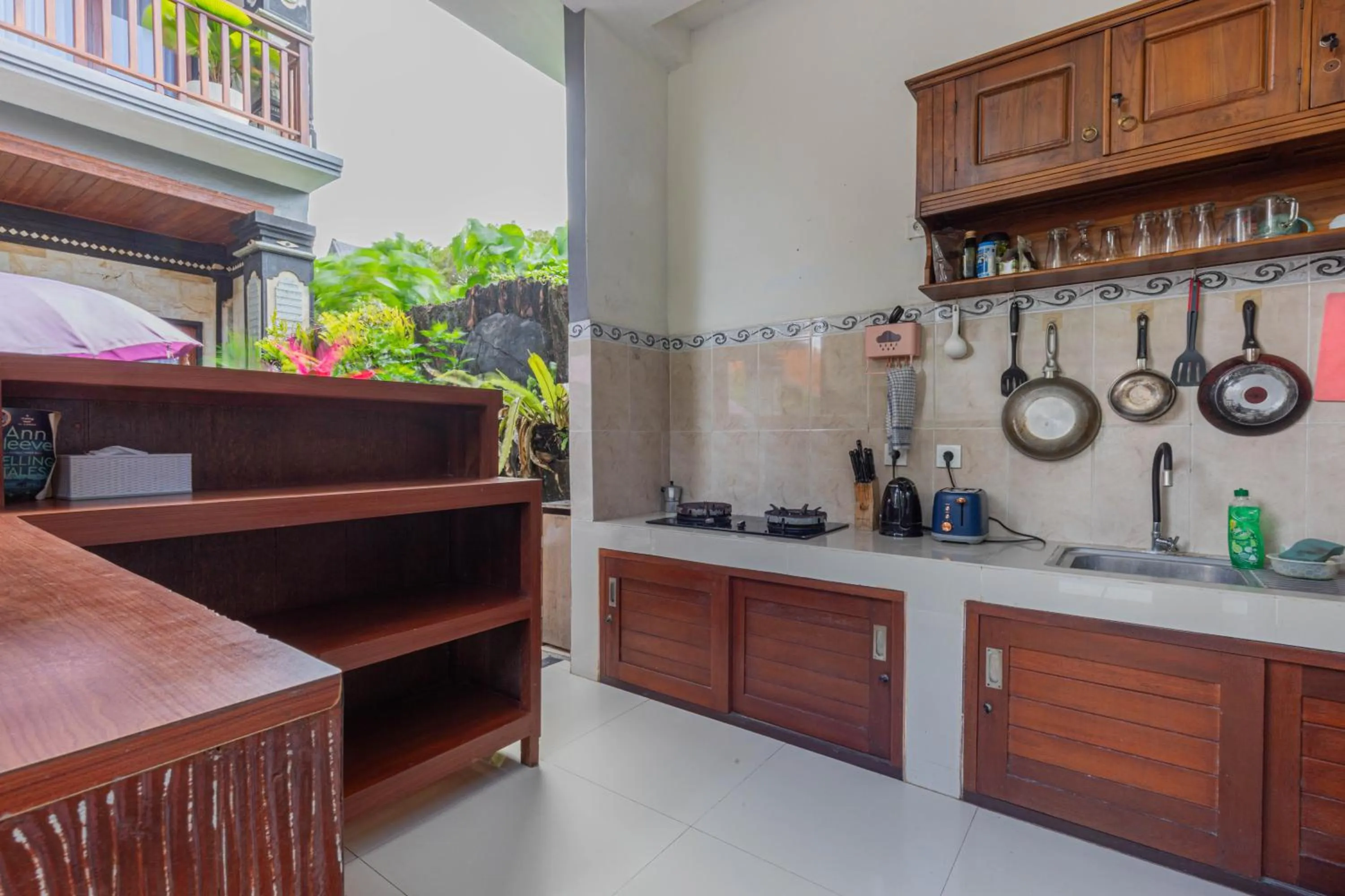 Kitchen or kitchenette in Prama Beach Canggu by The Loka