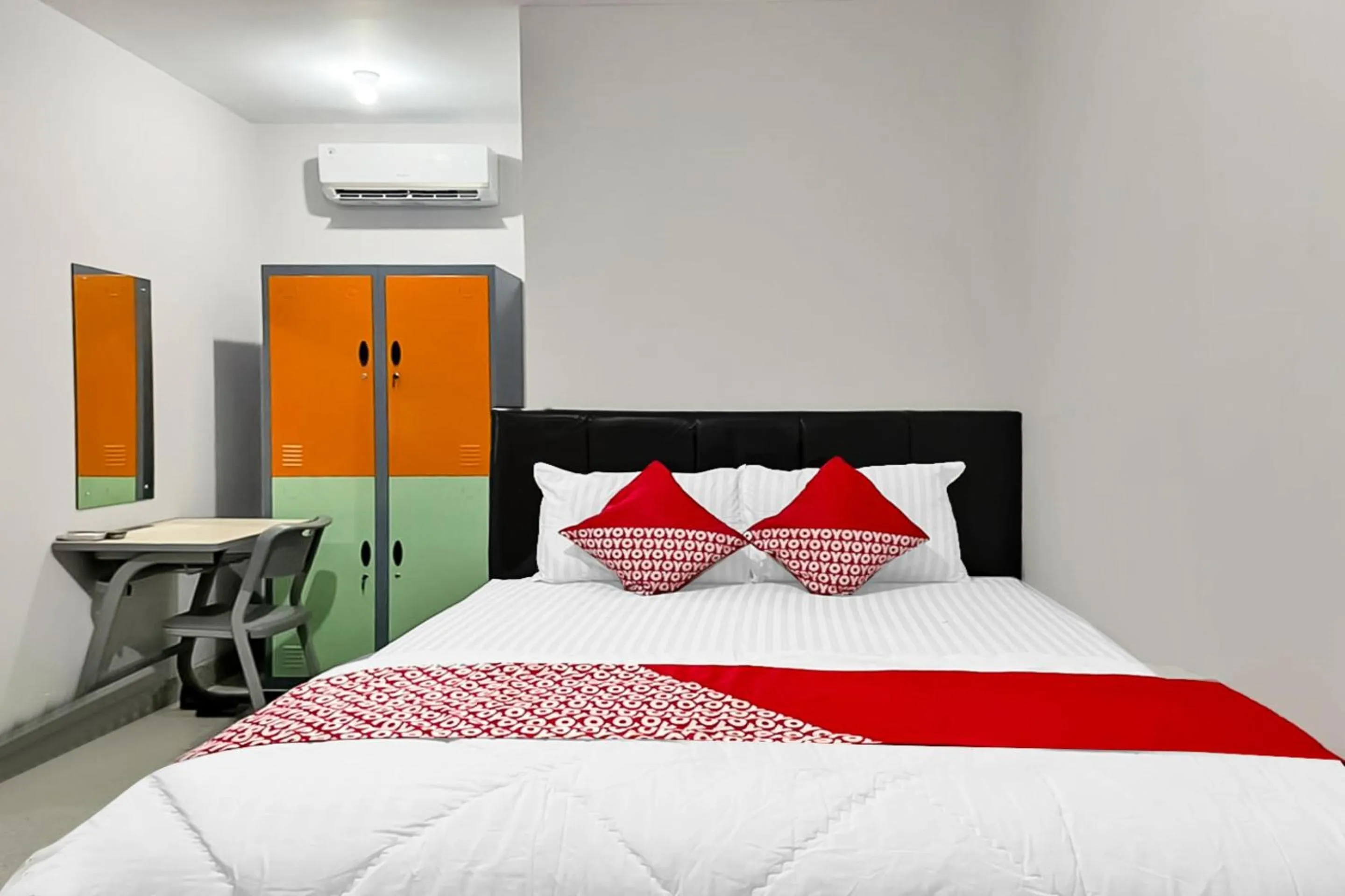 Bedroom, Bed in Hotel O Kbr Home