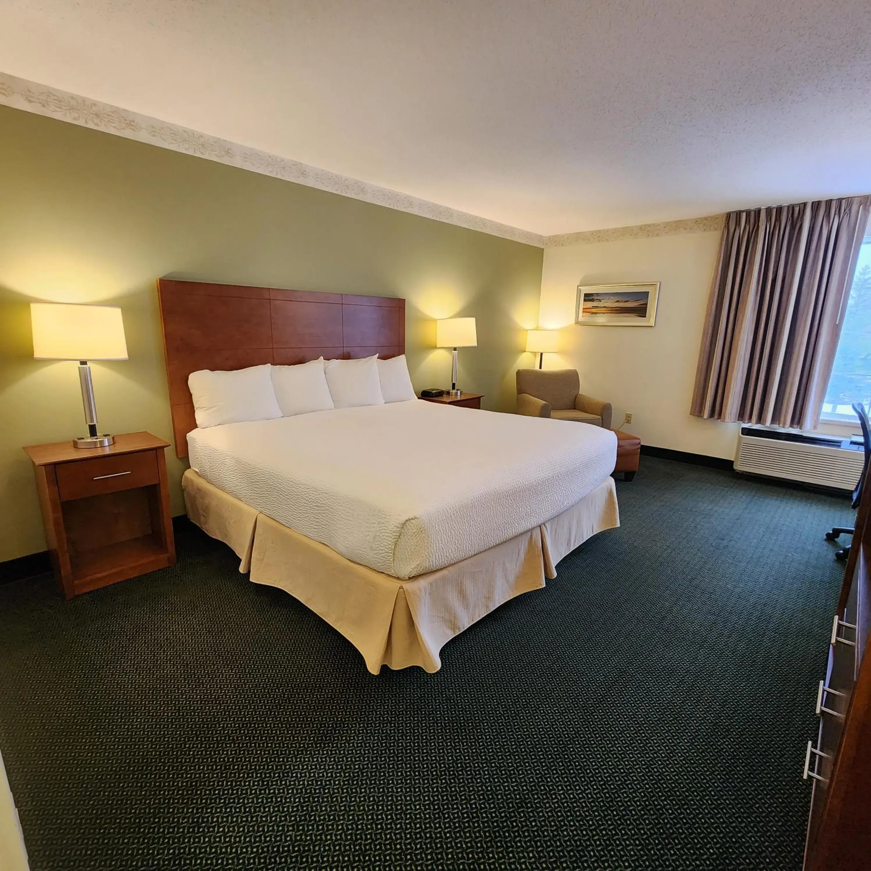 King Room - Non-Smoking in Baymont by Wyndham Mackinaw City King Room - Non-Smoking in Baymont by Wyndham Mackinaw City