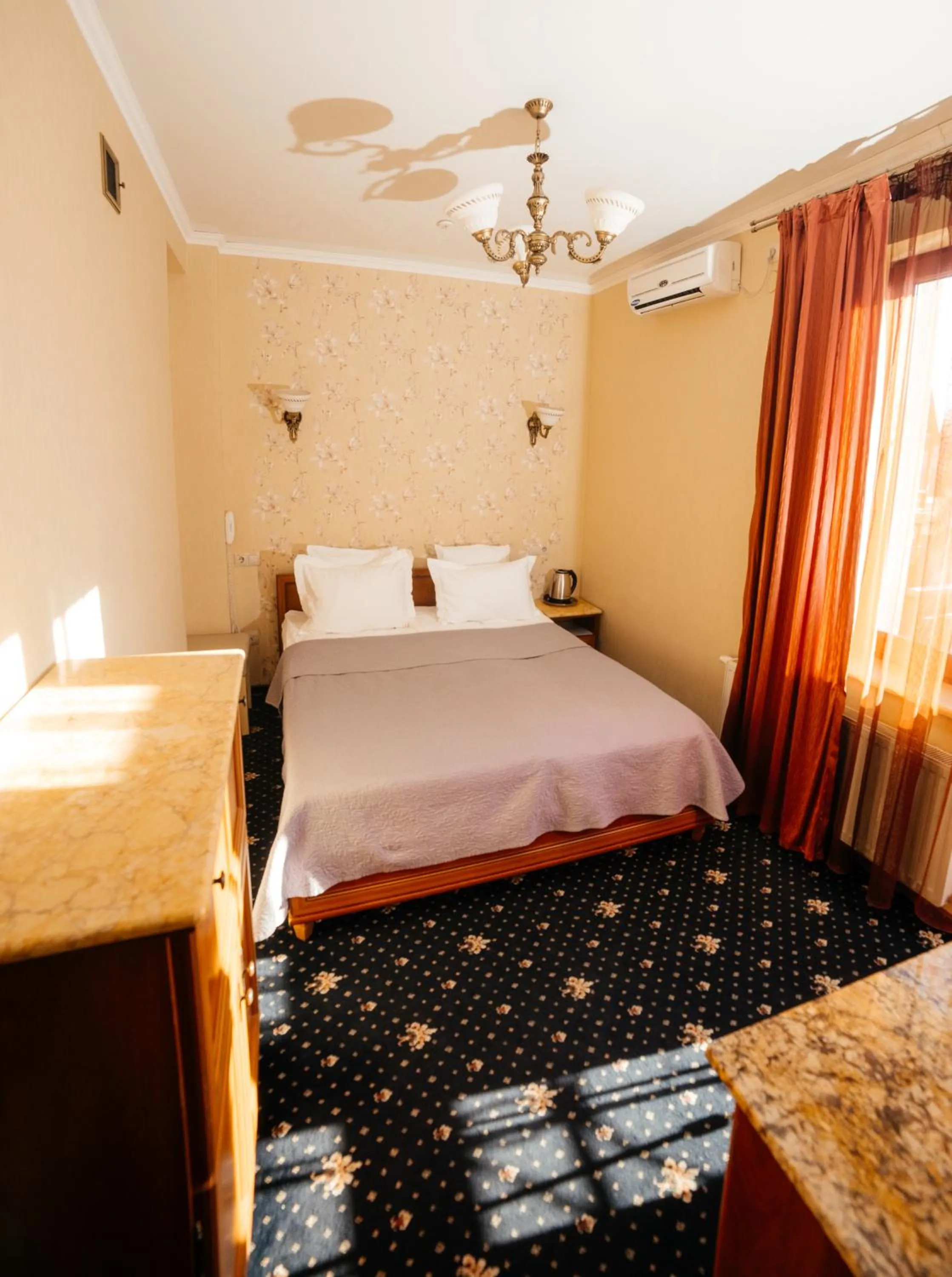 Bedroom, Bed in Hotel Afrodita