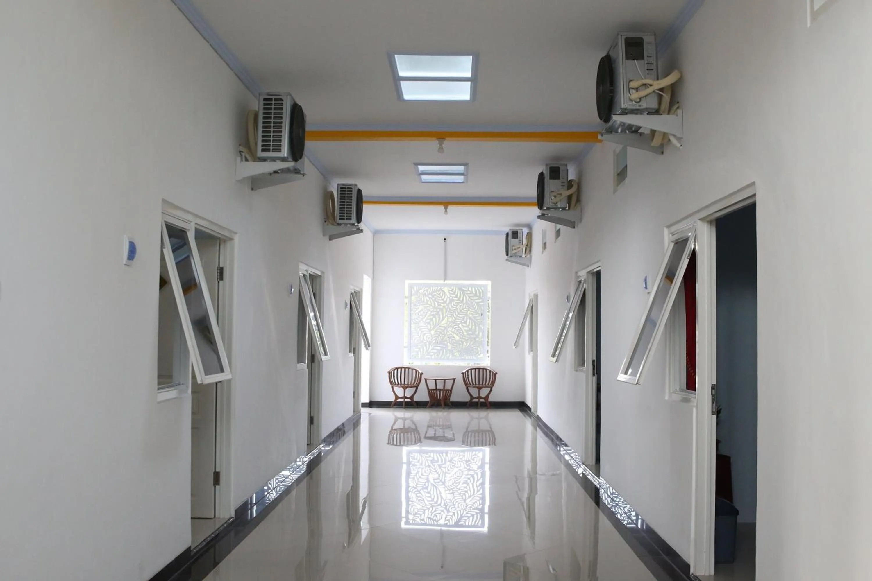 Facade/entrance in RedDoorz Syariah near Suncity Mall Madiun