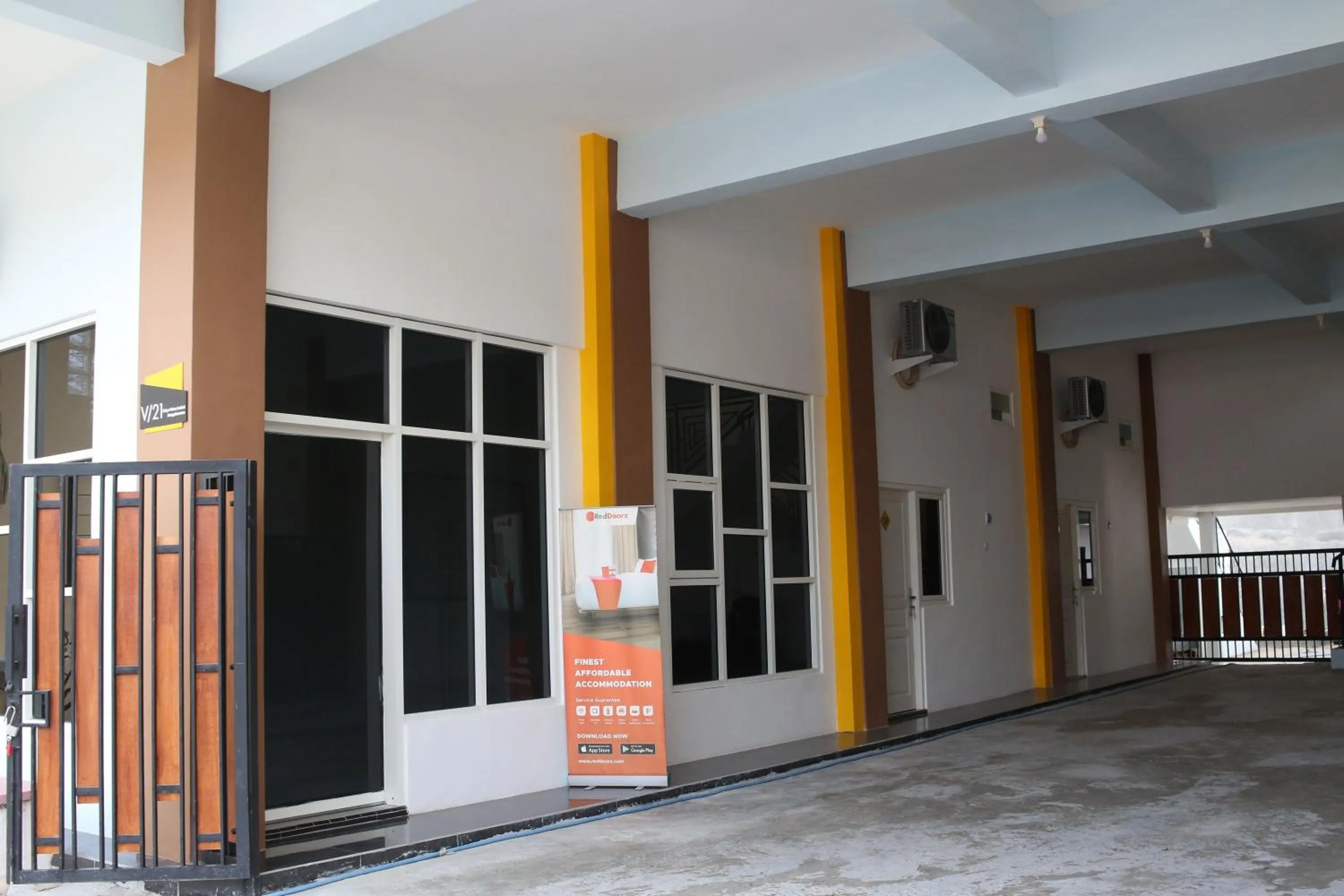 RedDoorz Syariah near Suncity Mall Madiun
