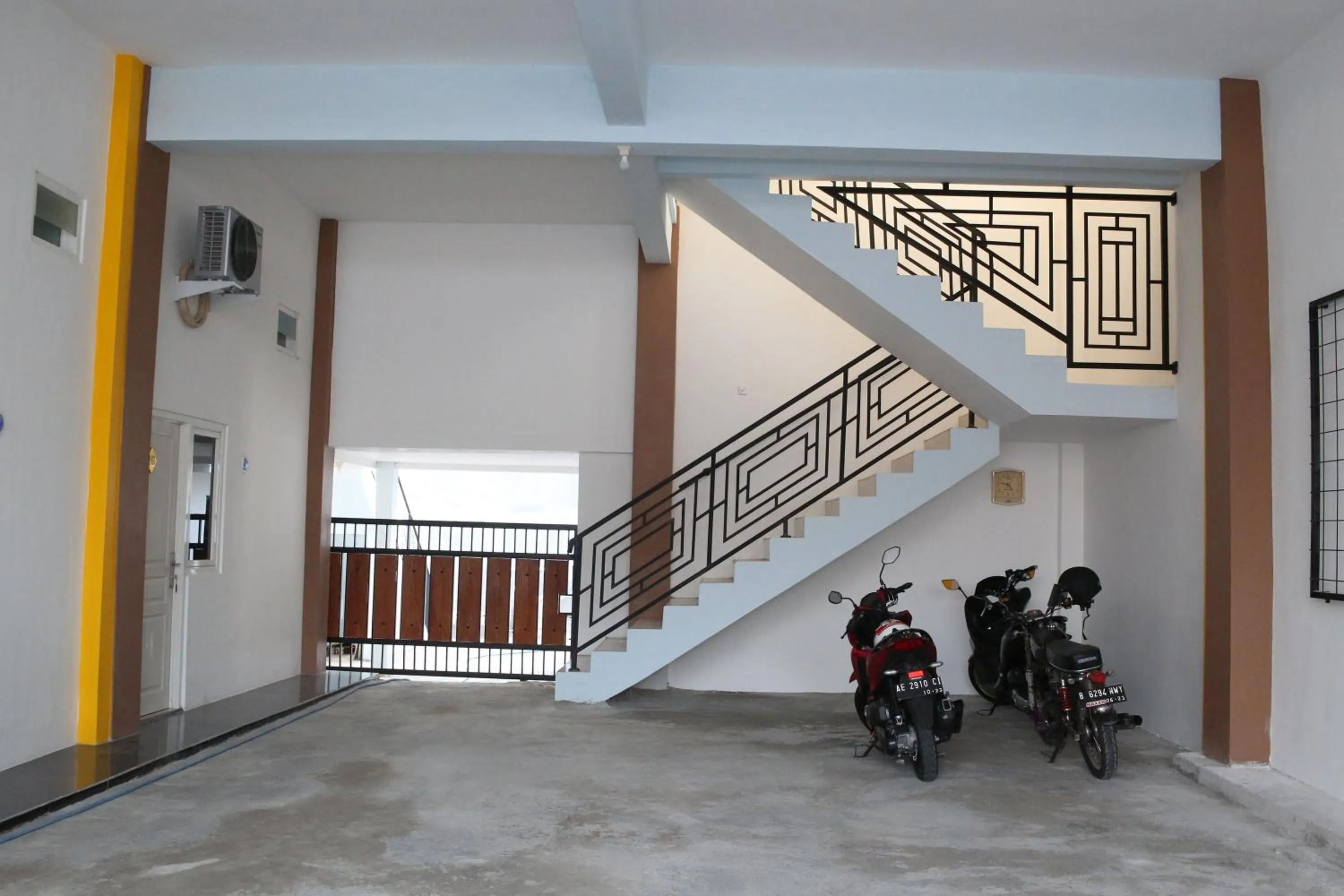 RedDoorz Syariah near Suncity Mall Madiun