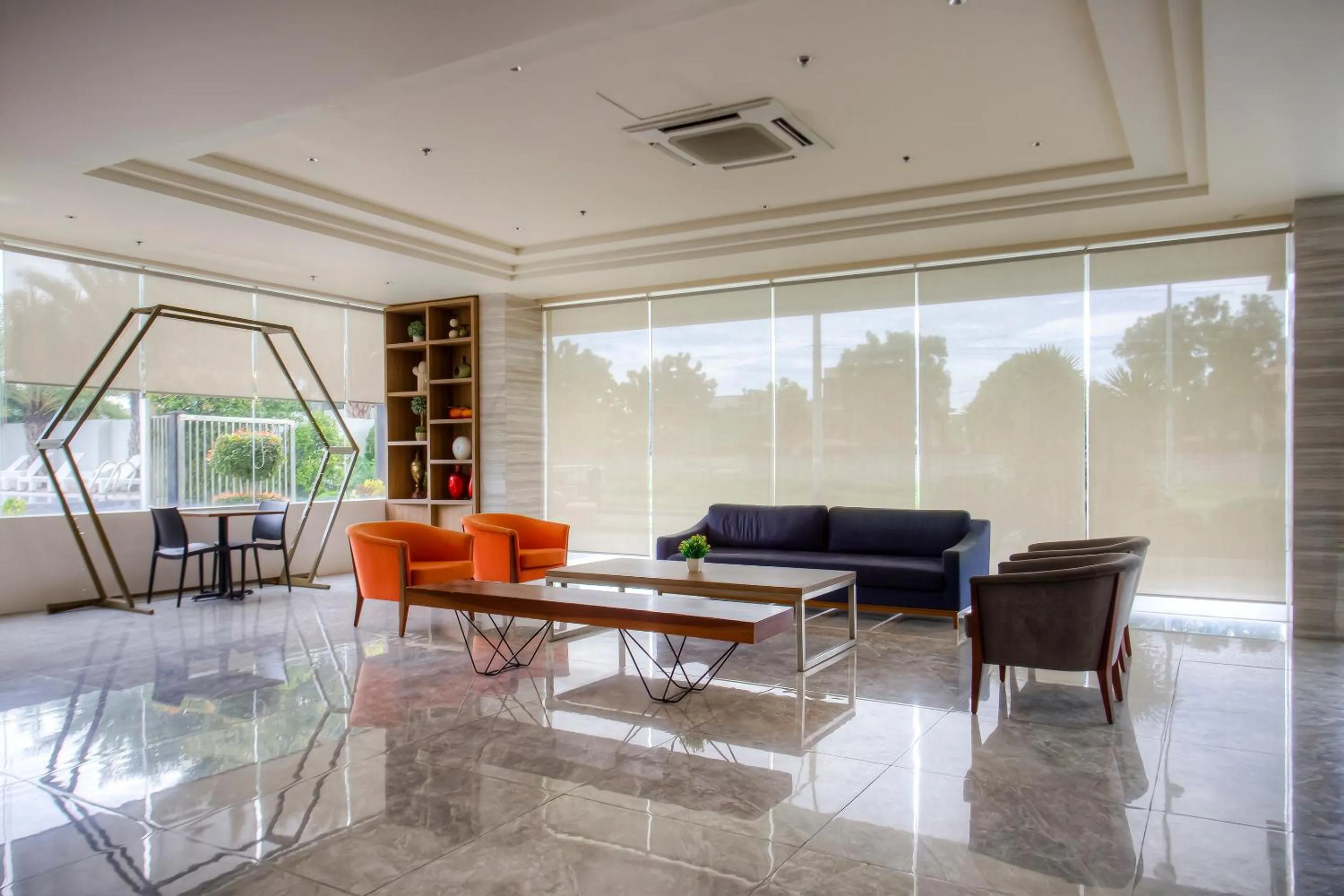 Lobby or reception in Capital O 827 Speciale Hotel