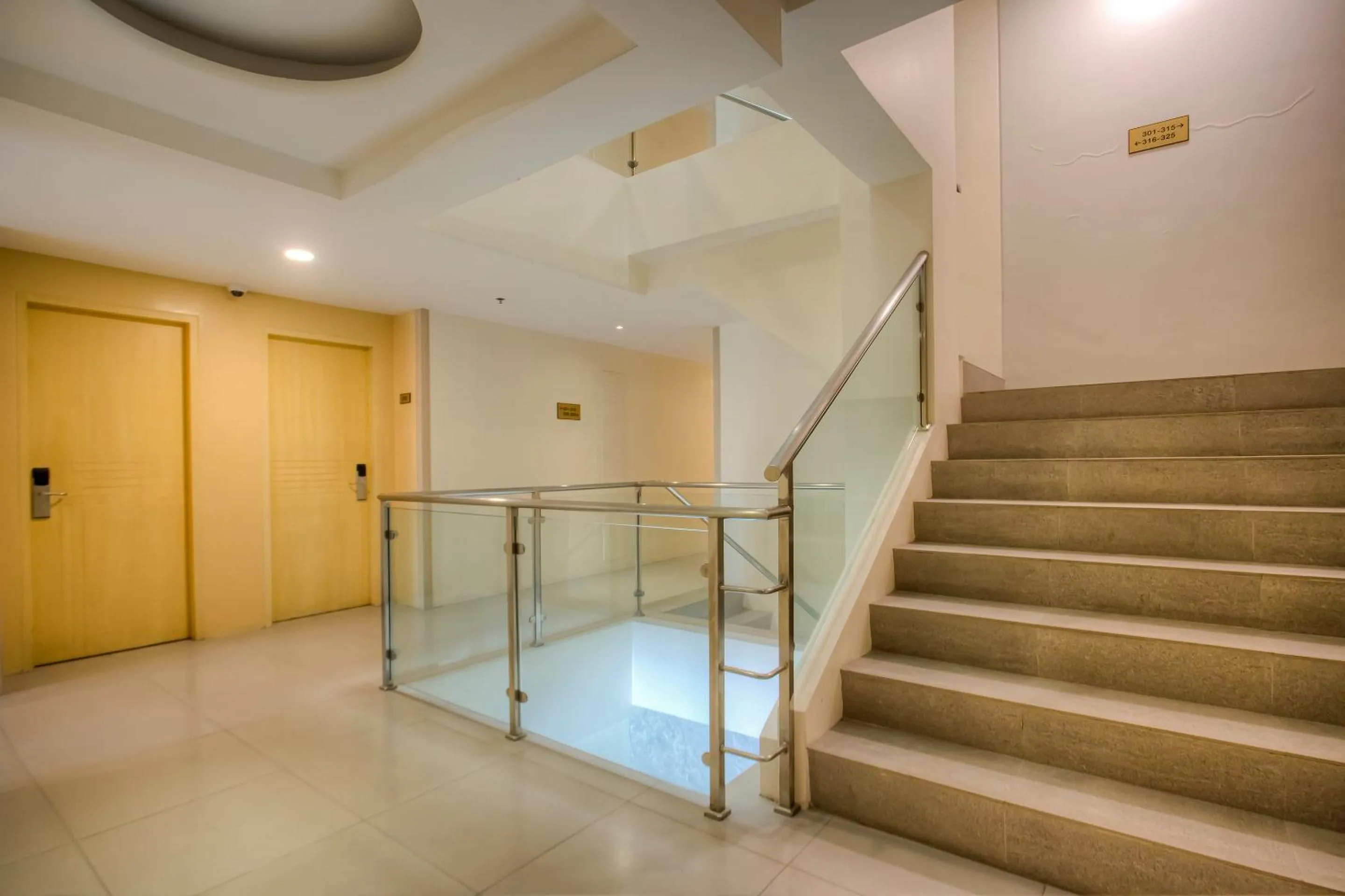 Lobby or reception in Capital O 827 Speciale Hotel