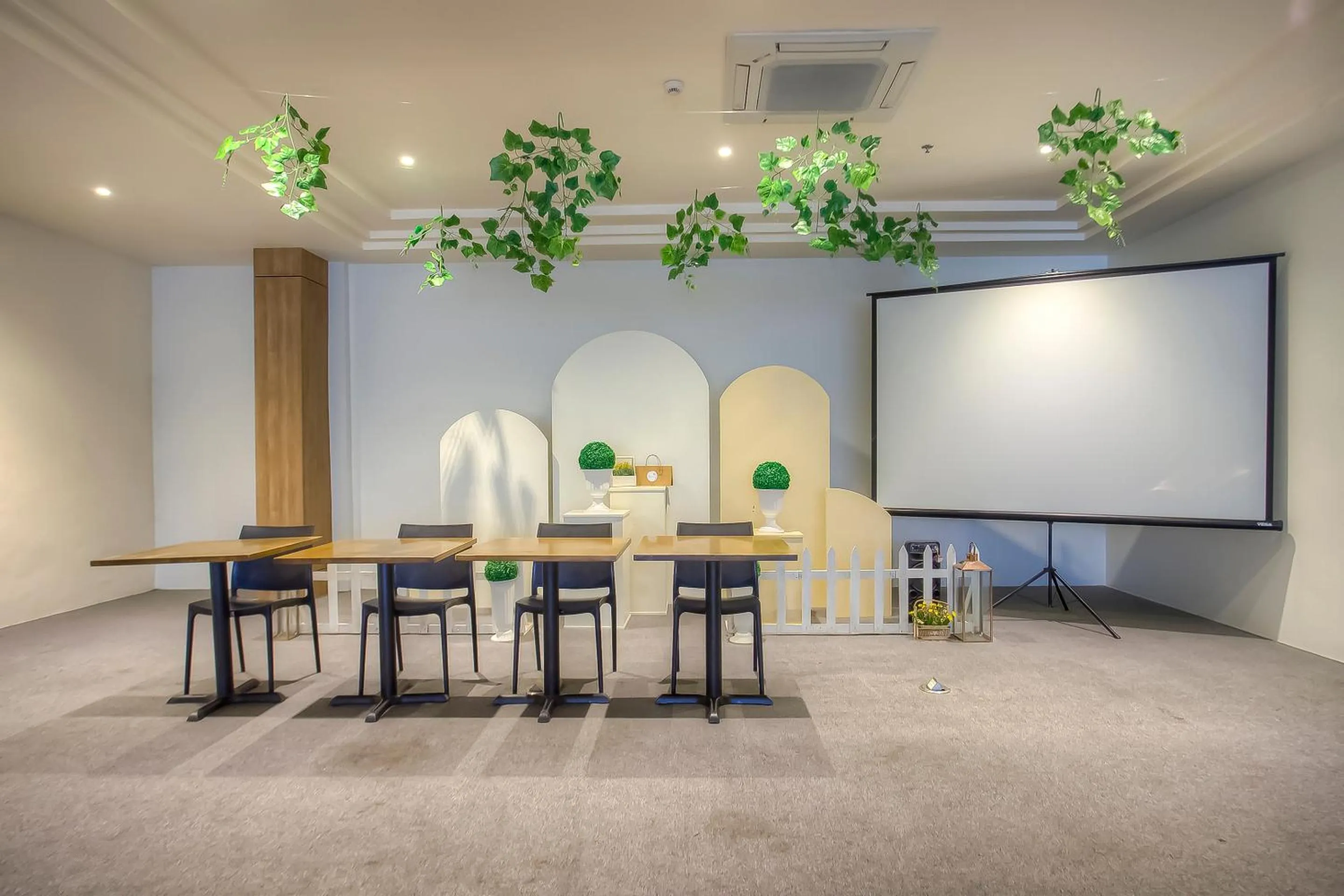 Lobby or reception in Capital O 827 Speciale Hotel