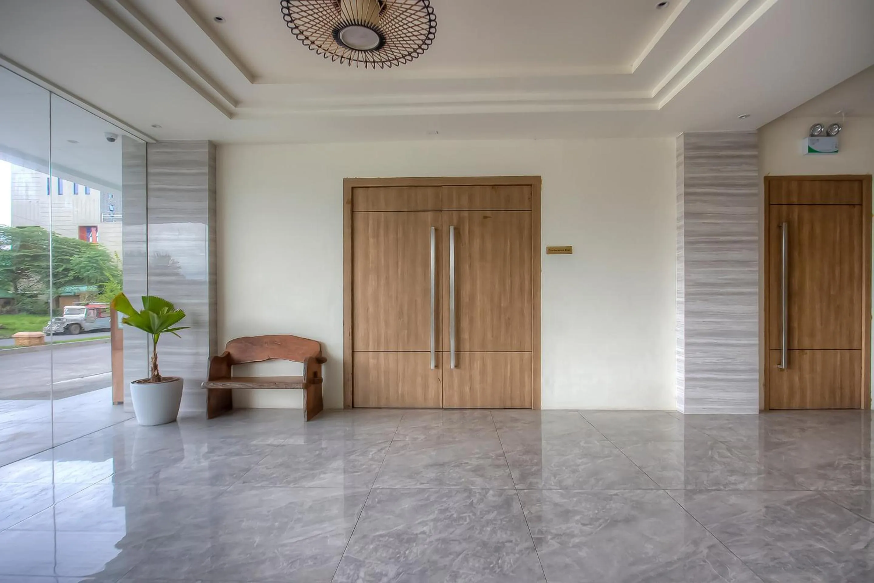 Lobby or reception in Capital O 827 Speciale Hotel