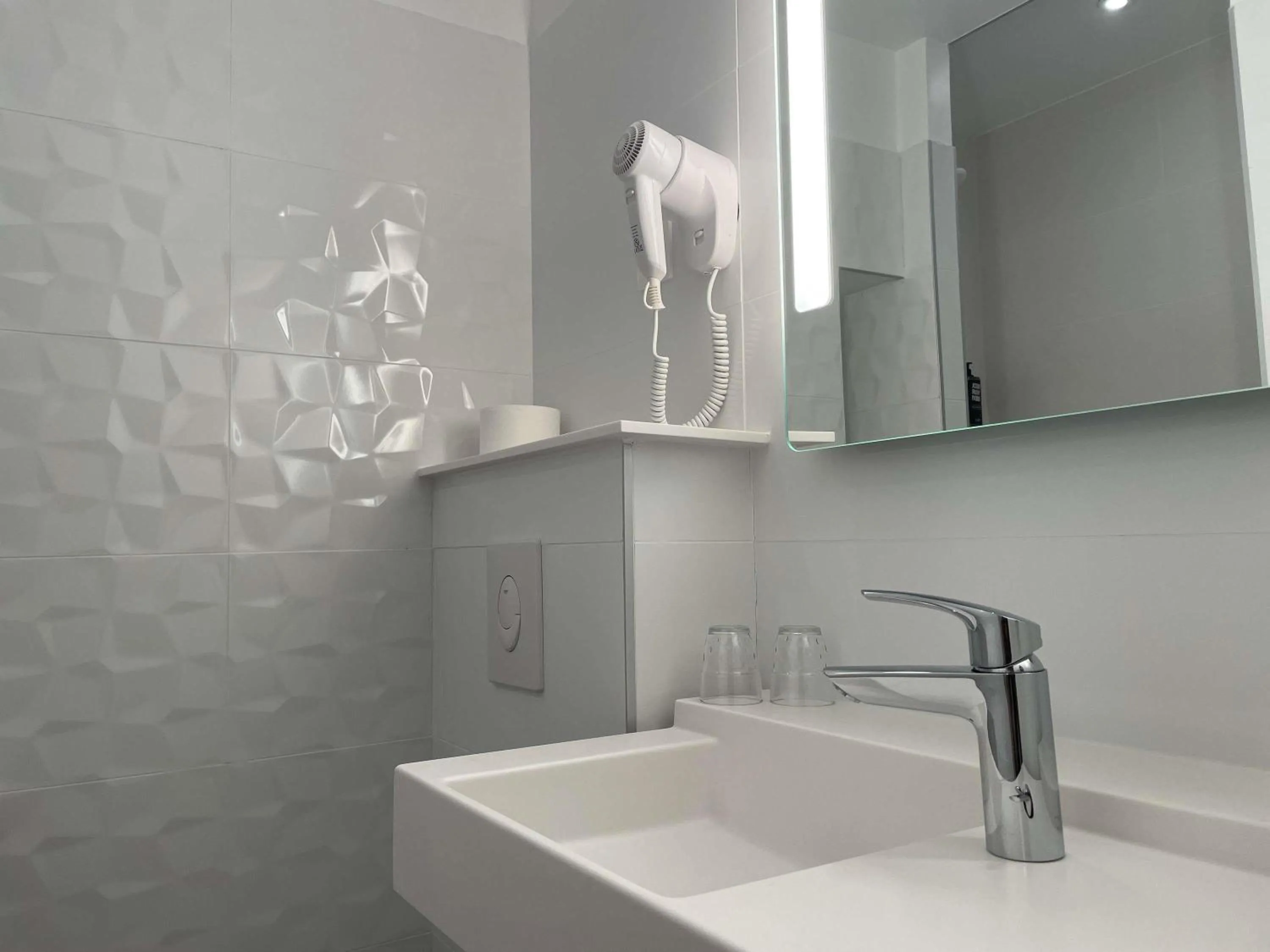 Bedroom in Ibis Styles Toulouse Blagnac Aéroport