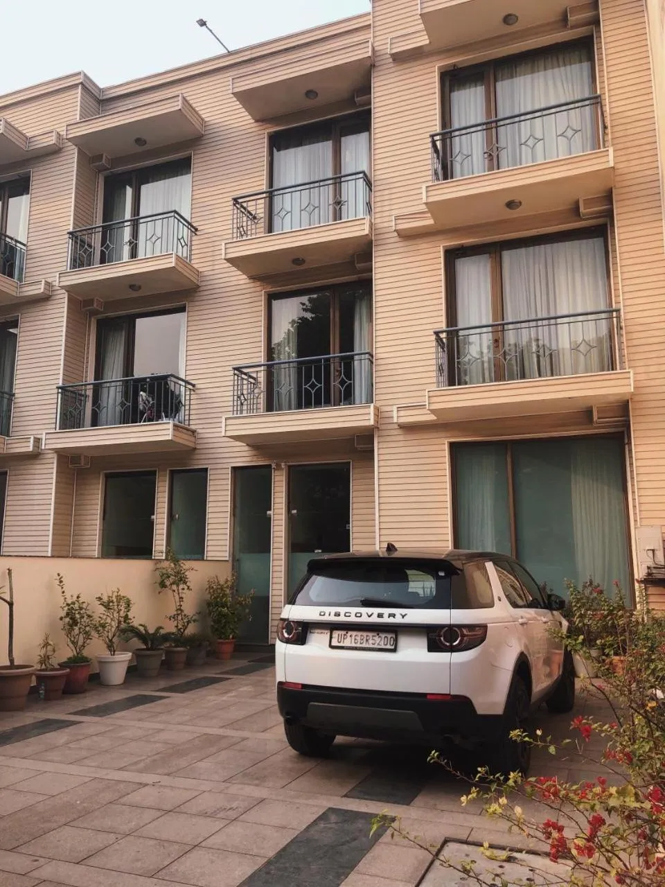 Property building in UDS Villa Scandinavian - Next to VFS, Walking to Connaught Place