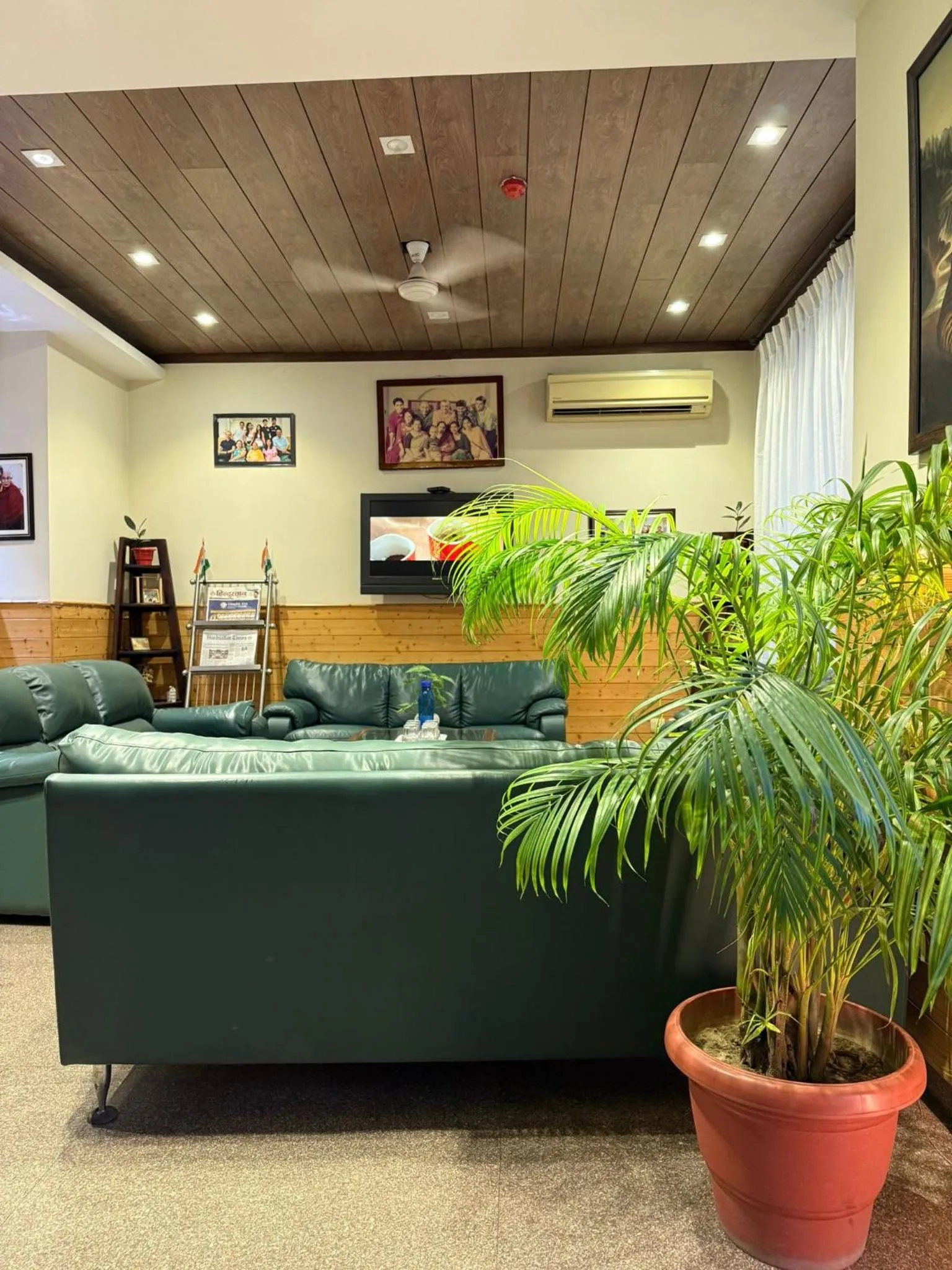 Lobby or reception in UDS Villa - Next to VFS, Walking to Connaught Place