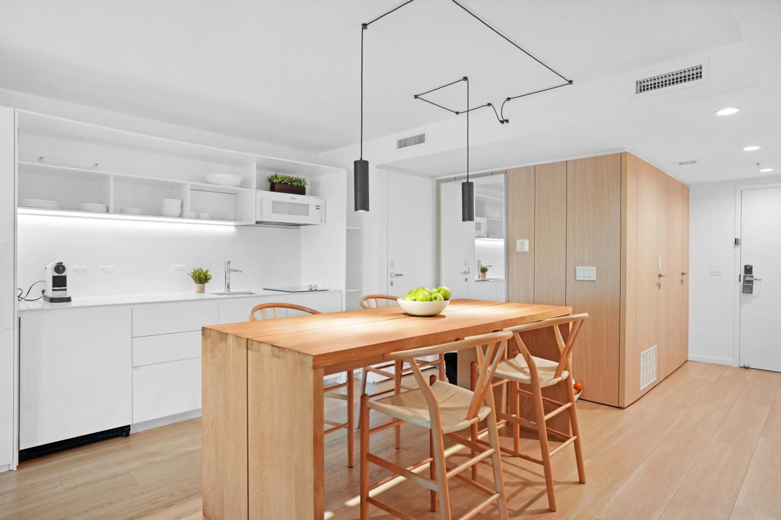 Kitchen or kitchenette in Beach Haus Bal Harbour