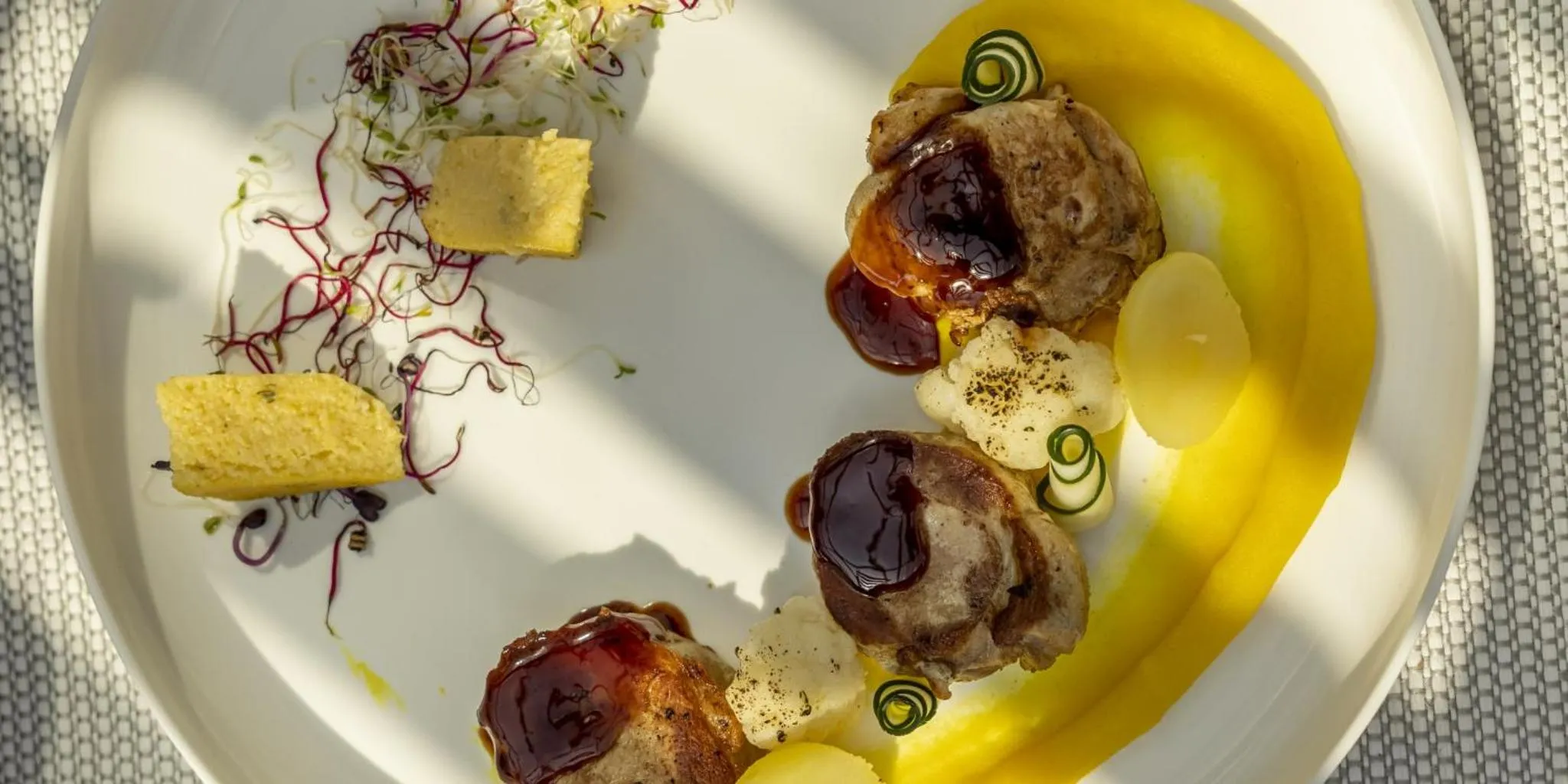 Food and drinks in Aminess Laurel Khalani Hotel