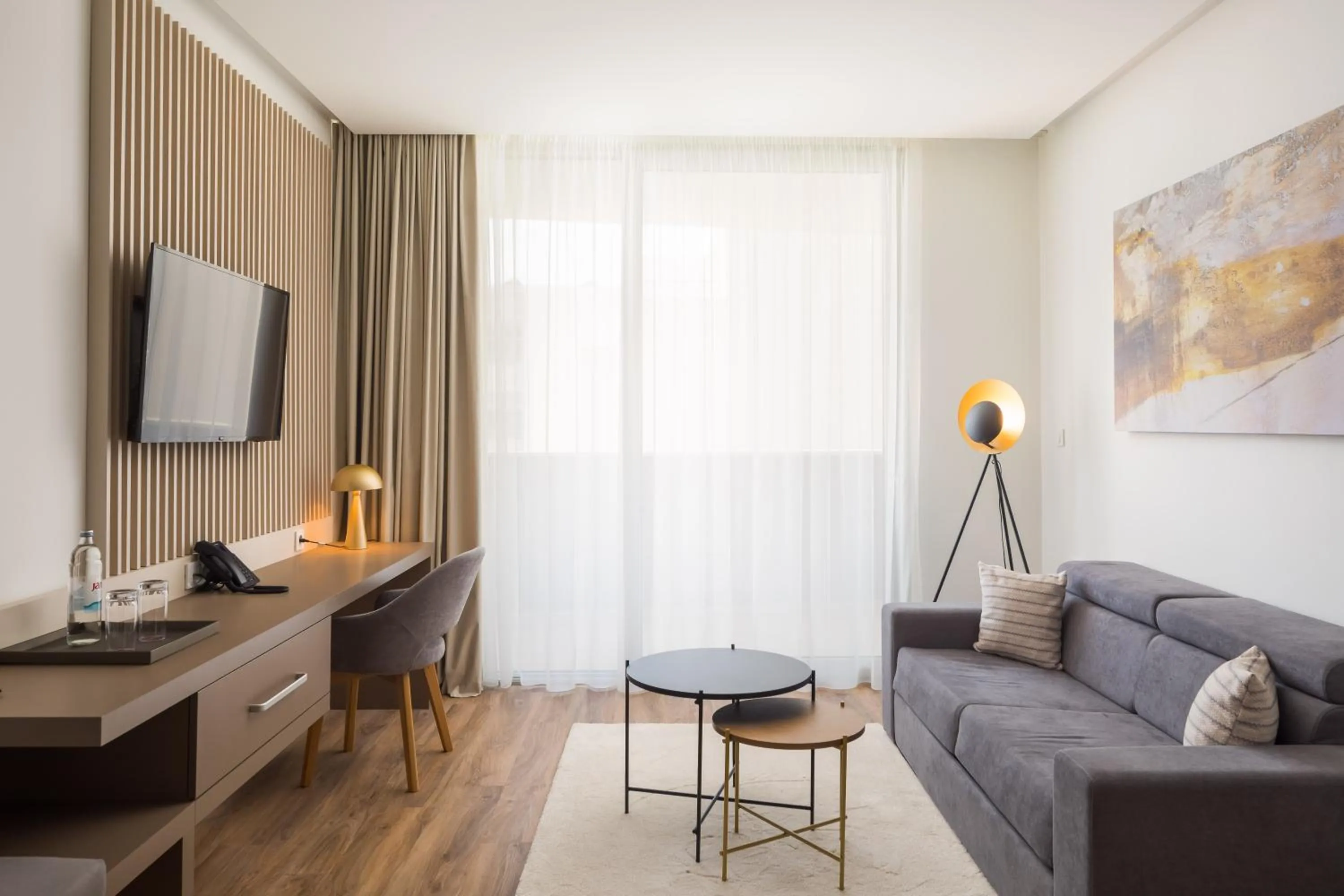 TV and multimedia in Aminess Laurel Khalani Hotel