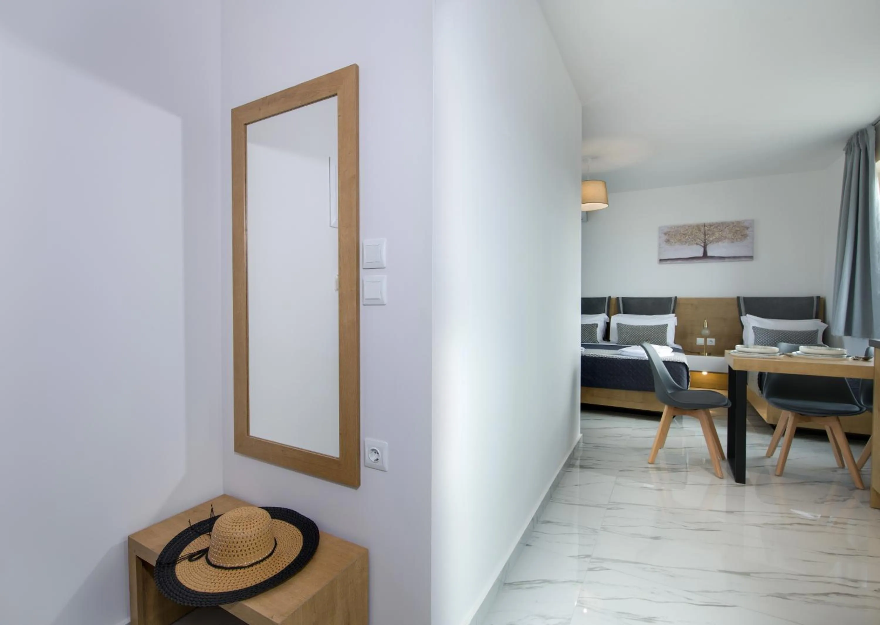 Photo of the whole room in Deluxe City Hotel