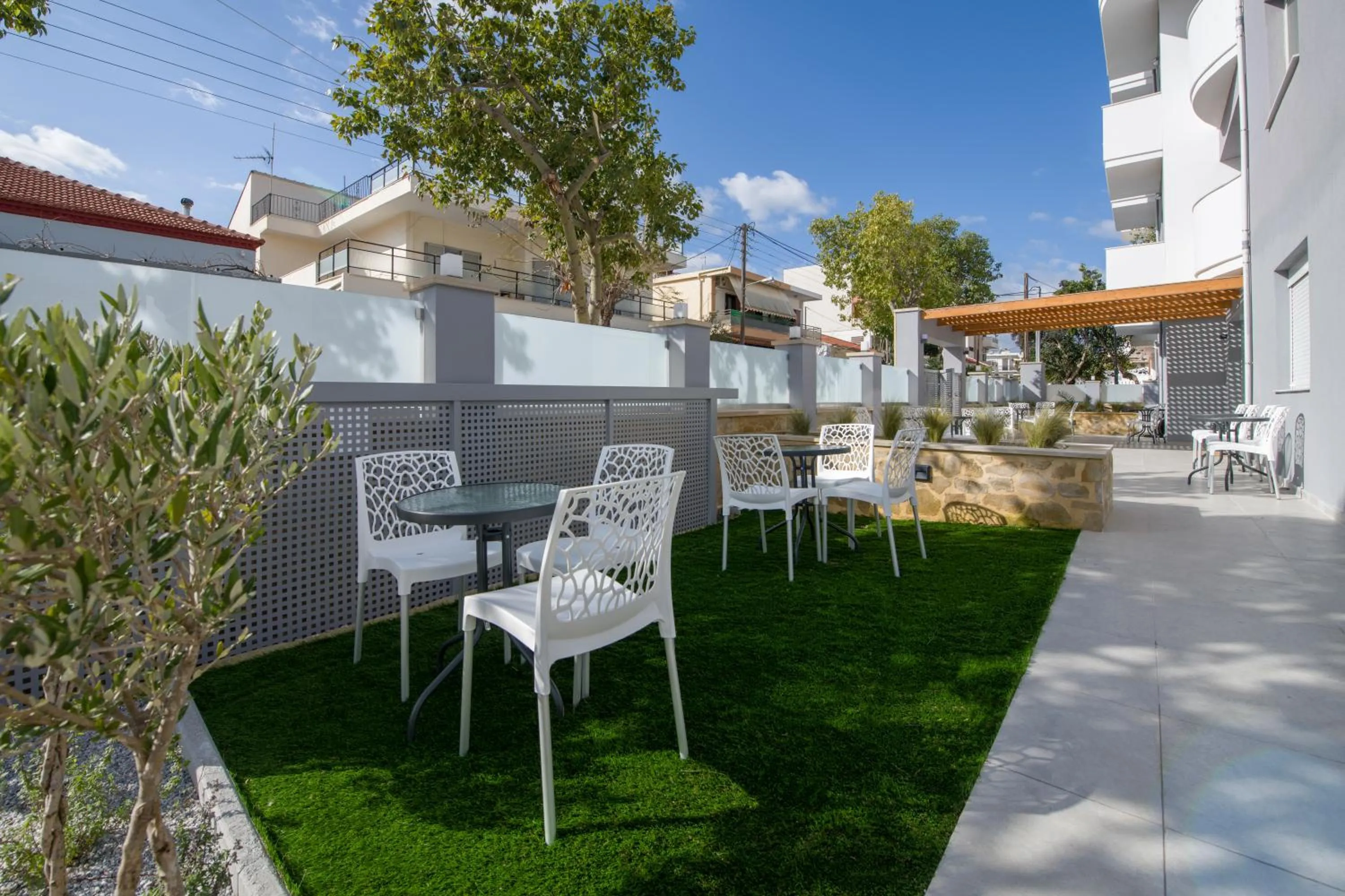 Patio in Deluxe City Hotel