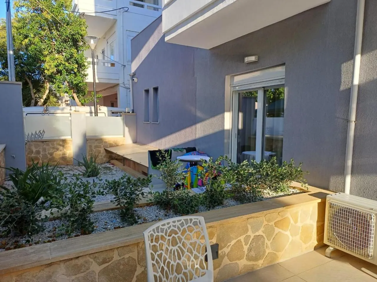 Property building in Deluxe City Hotel