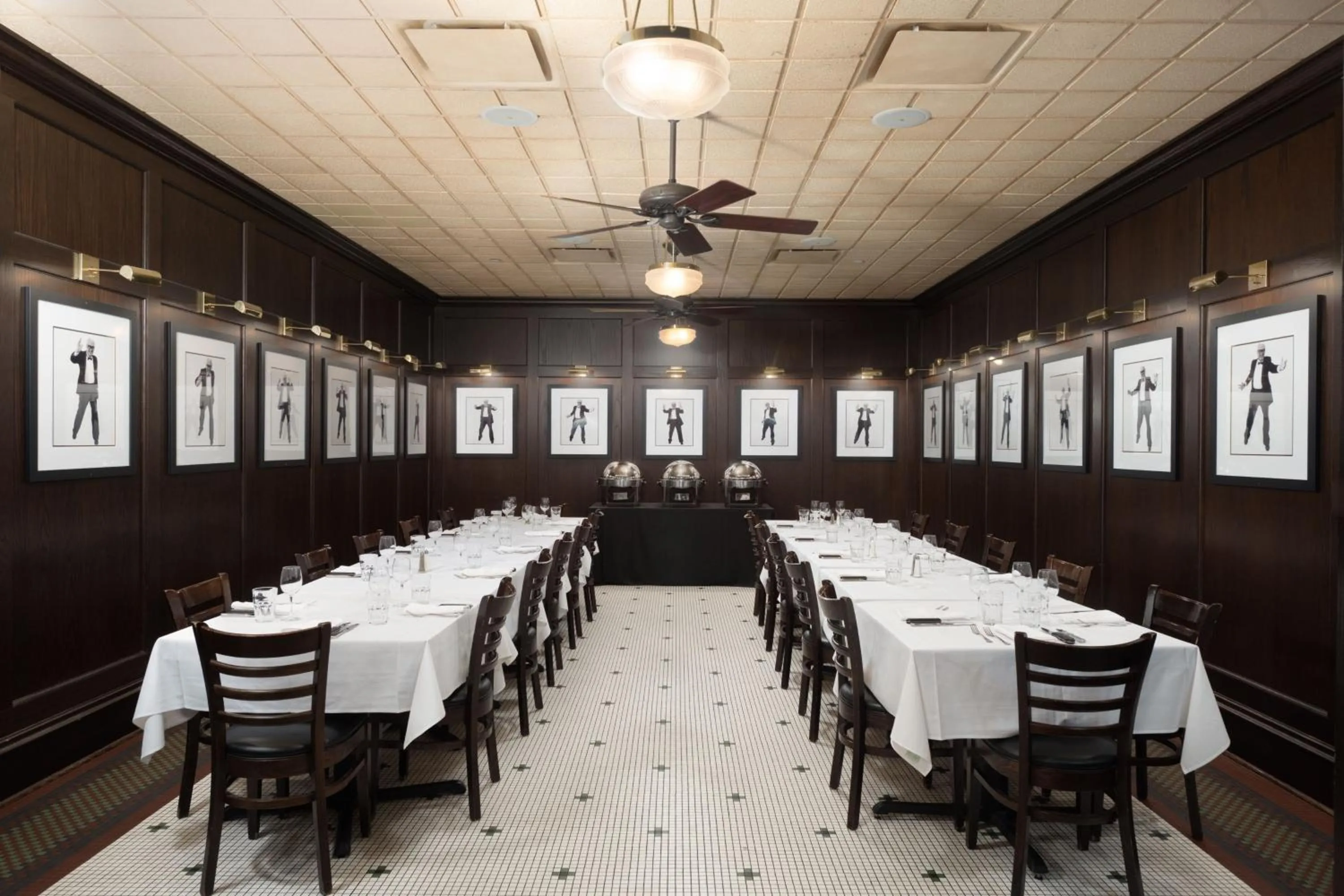 Restaurant/places to eat in The Westin Chicago Lombard