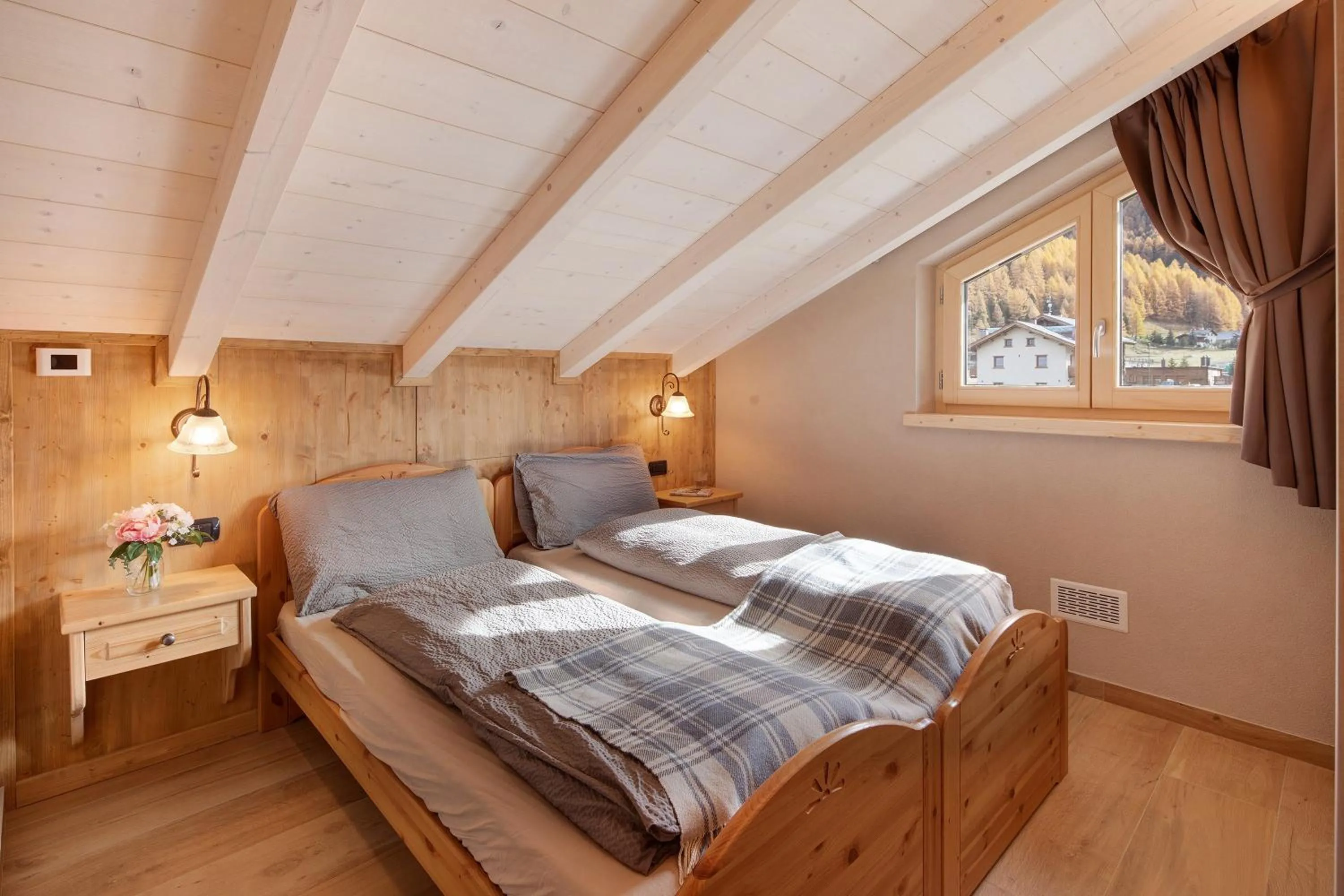 Property building, Bed in Appartamento Livigno