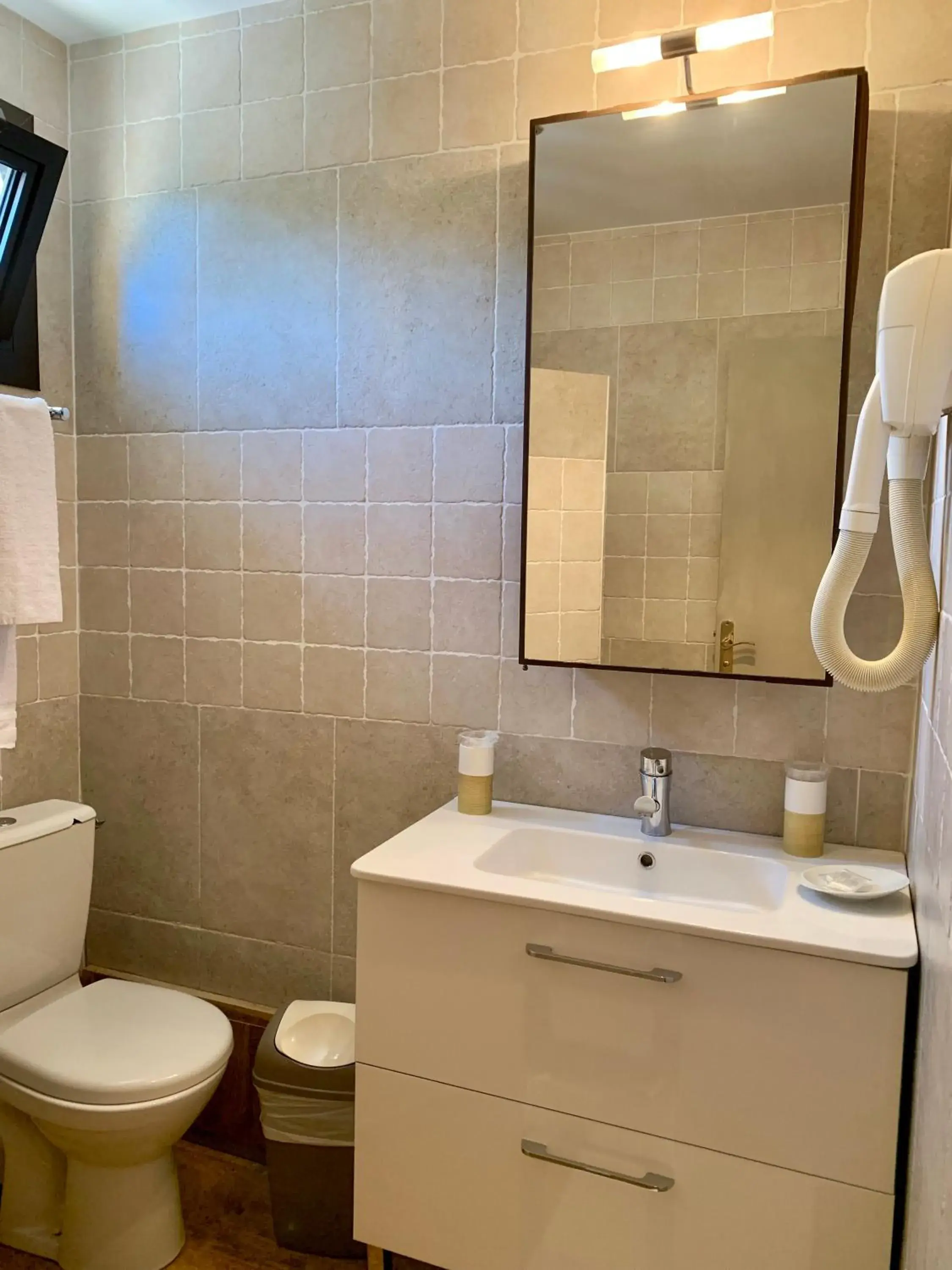 Triple Room in A Pasturella Triple Room in A Pasturella