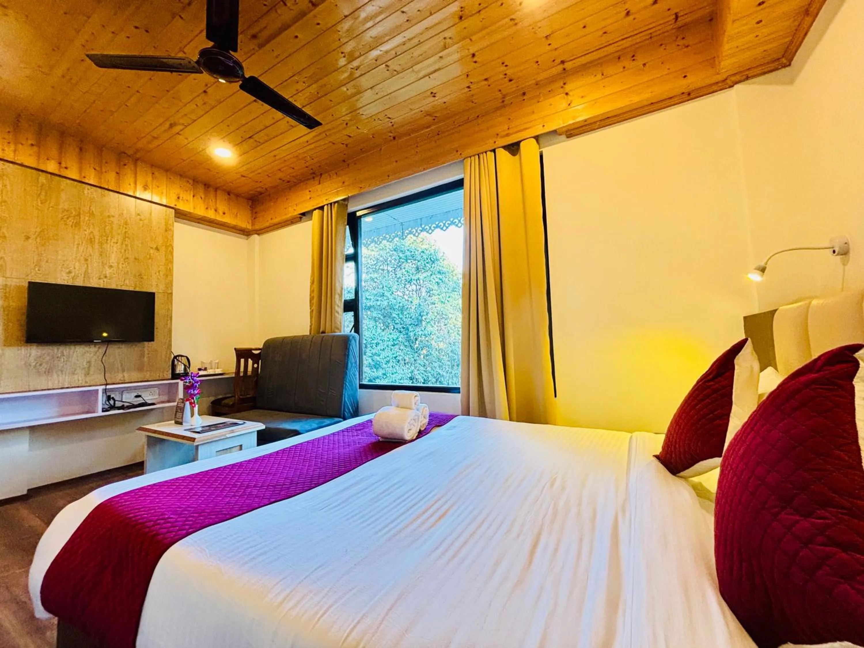 Bedroom, Bed in Kunden Fortune Resort Gangtok Near MG Marg