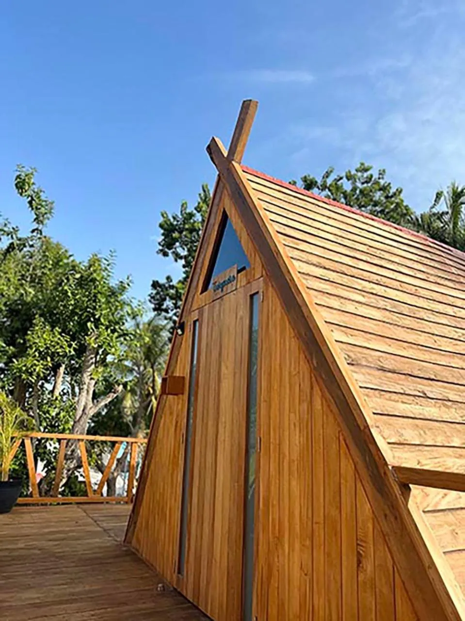 Facade/entrance in El Búho Lagoon Bacalar