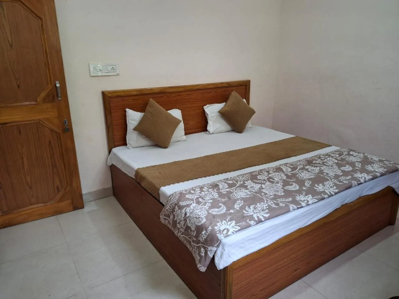 Bedroom, Bed in Natraj Homes