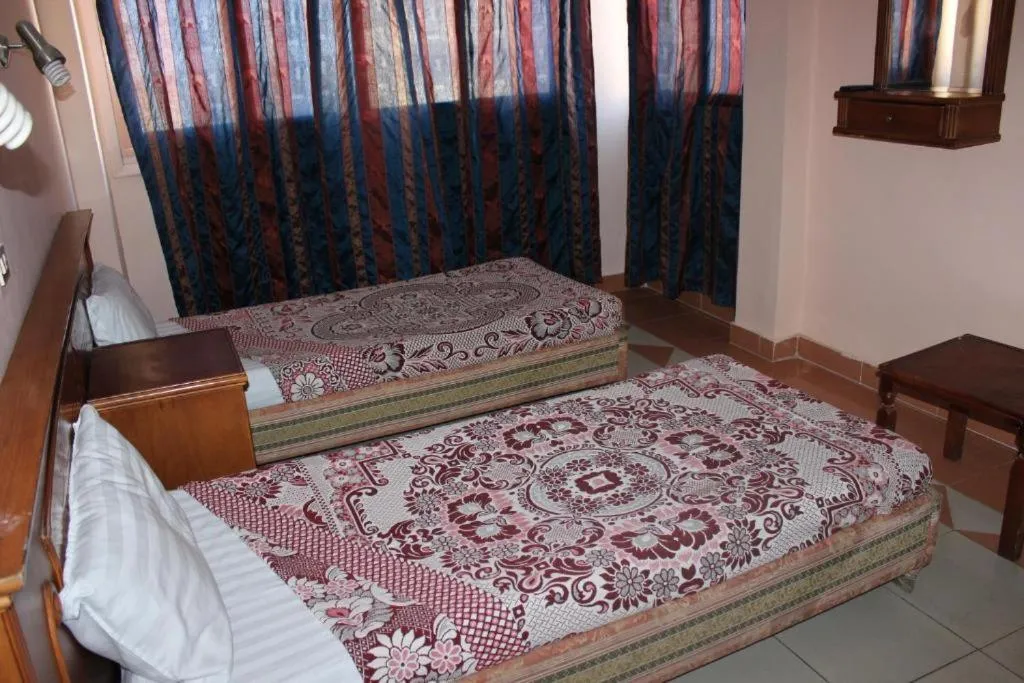 Bedroom, Bed in Sea Star