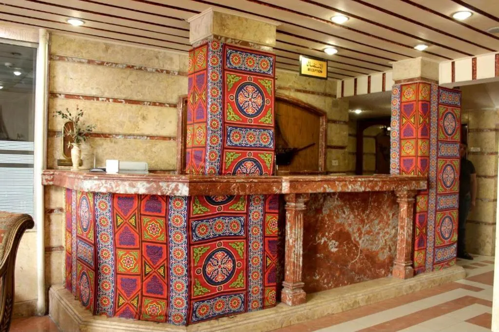 Facade/entrance in Sea Star