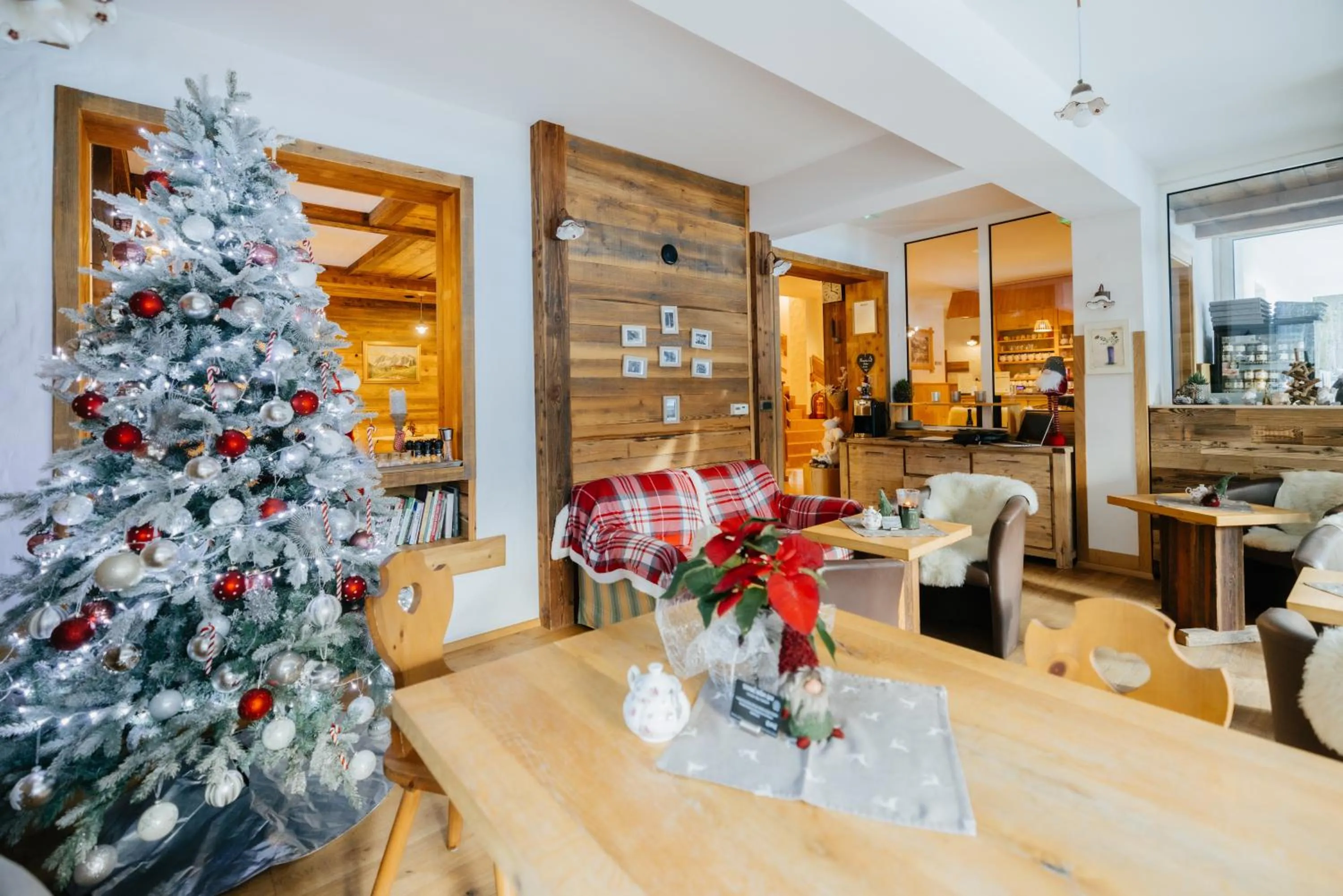 Living room in Eko hiša-Eco House Na razpotju