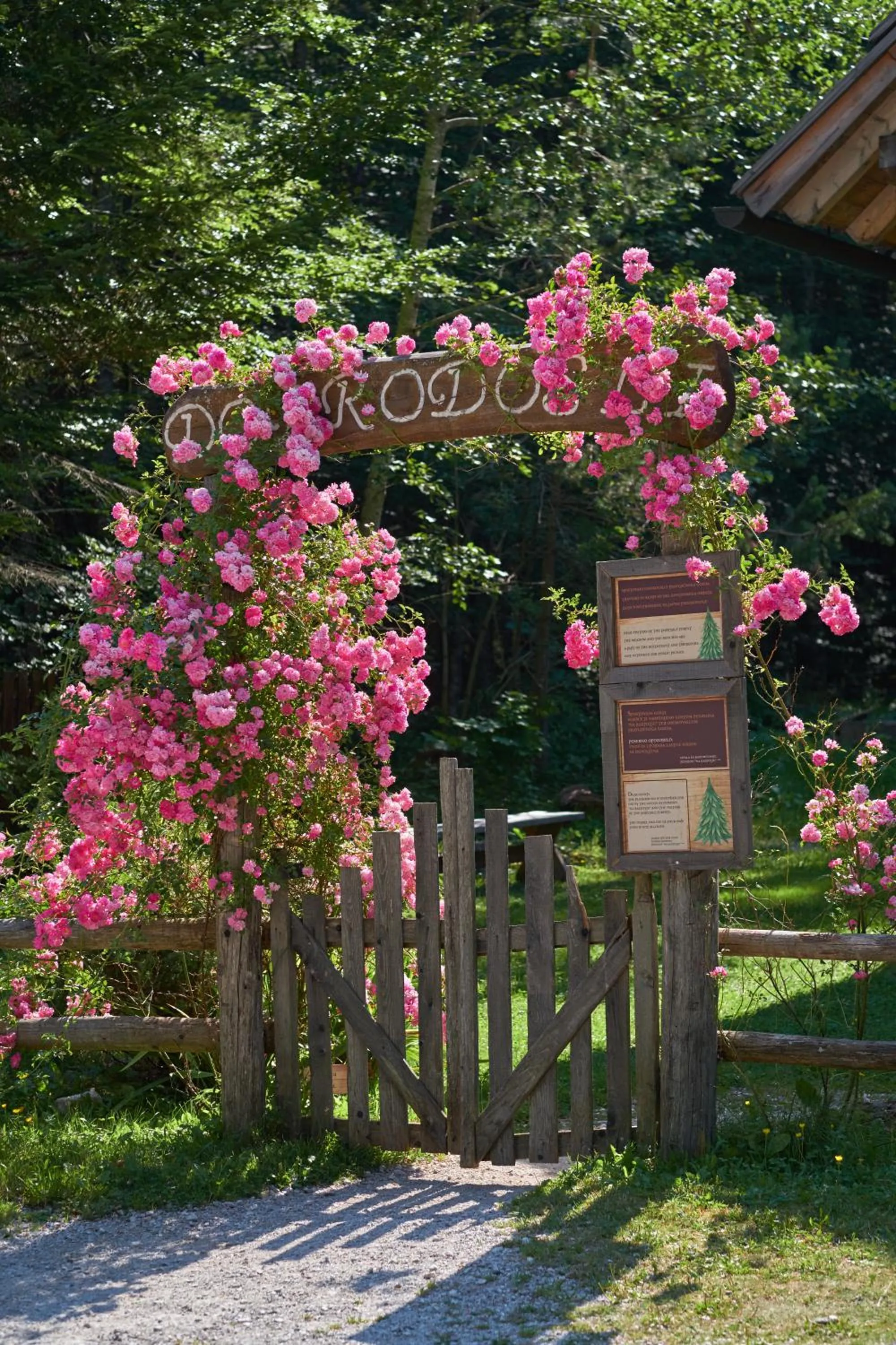 Garden view in Eko hiša-Eco House Na razpotju