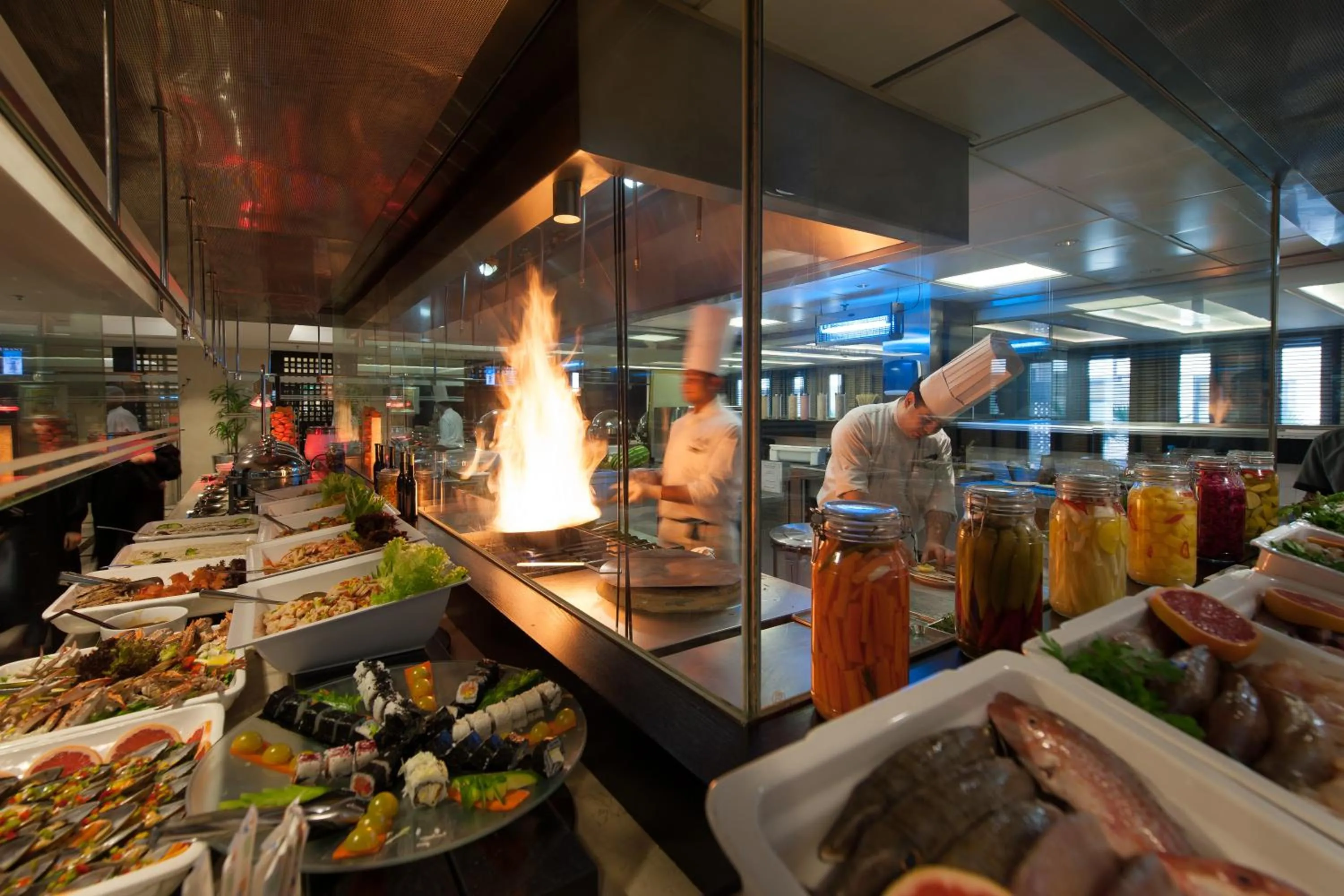 Restaurant/places to eat in InterContinental Al Khobar by IHG