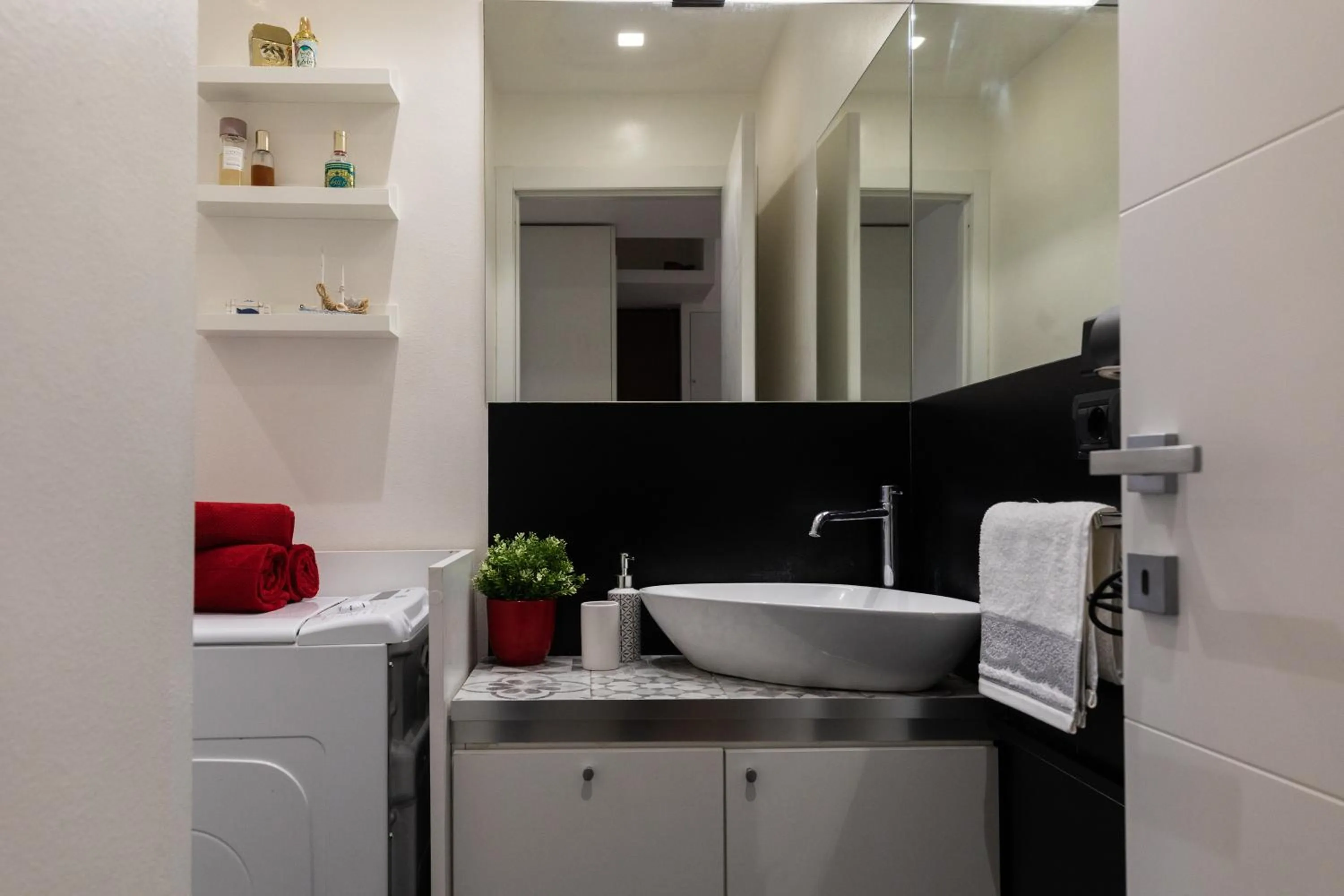 Bathroom in Dreamful Home - Arco della Pace